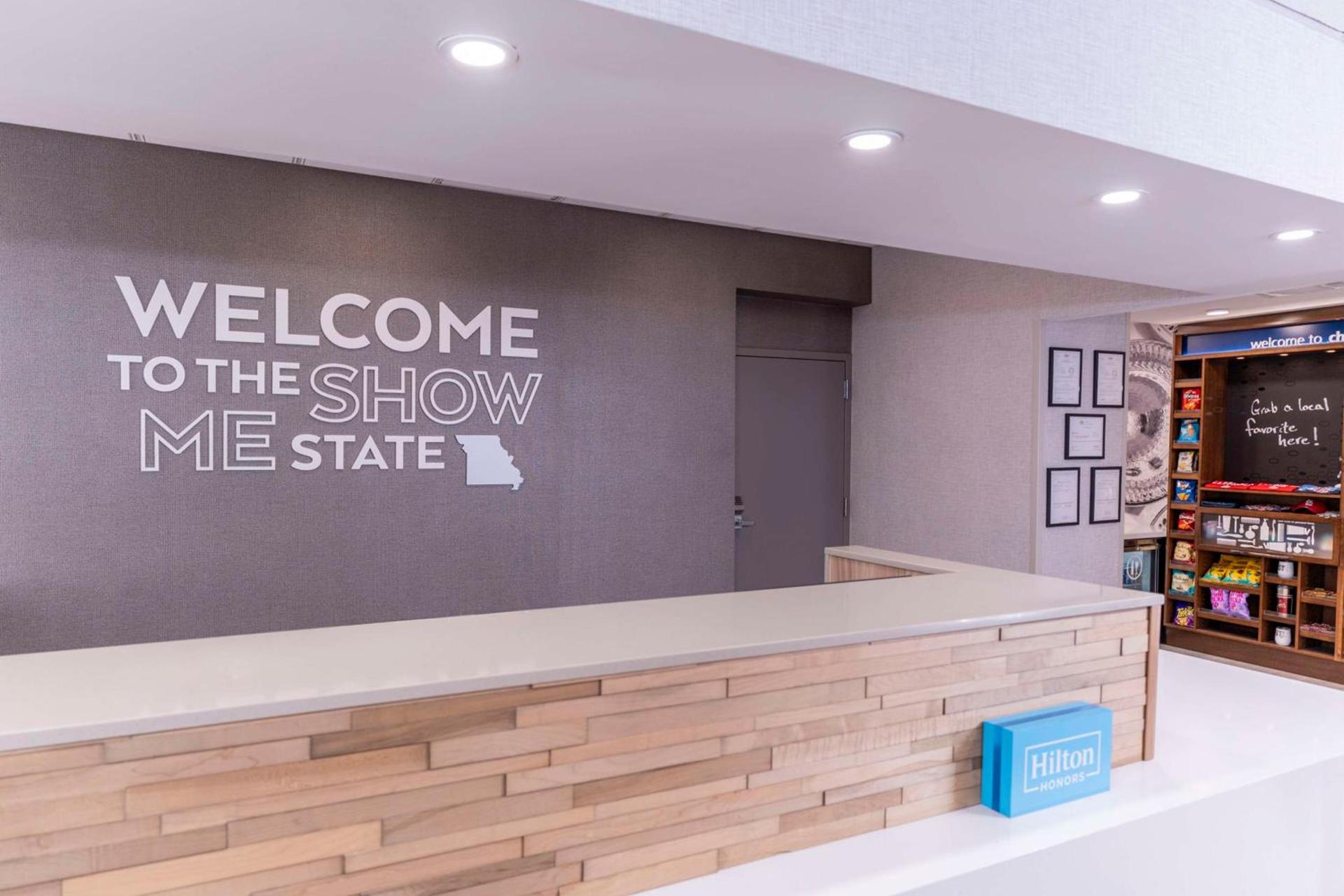 Hampton Inn & Suites St. Louis-Chesterfield photo 5