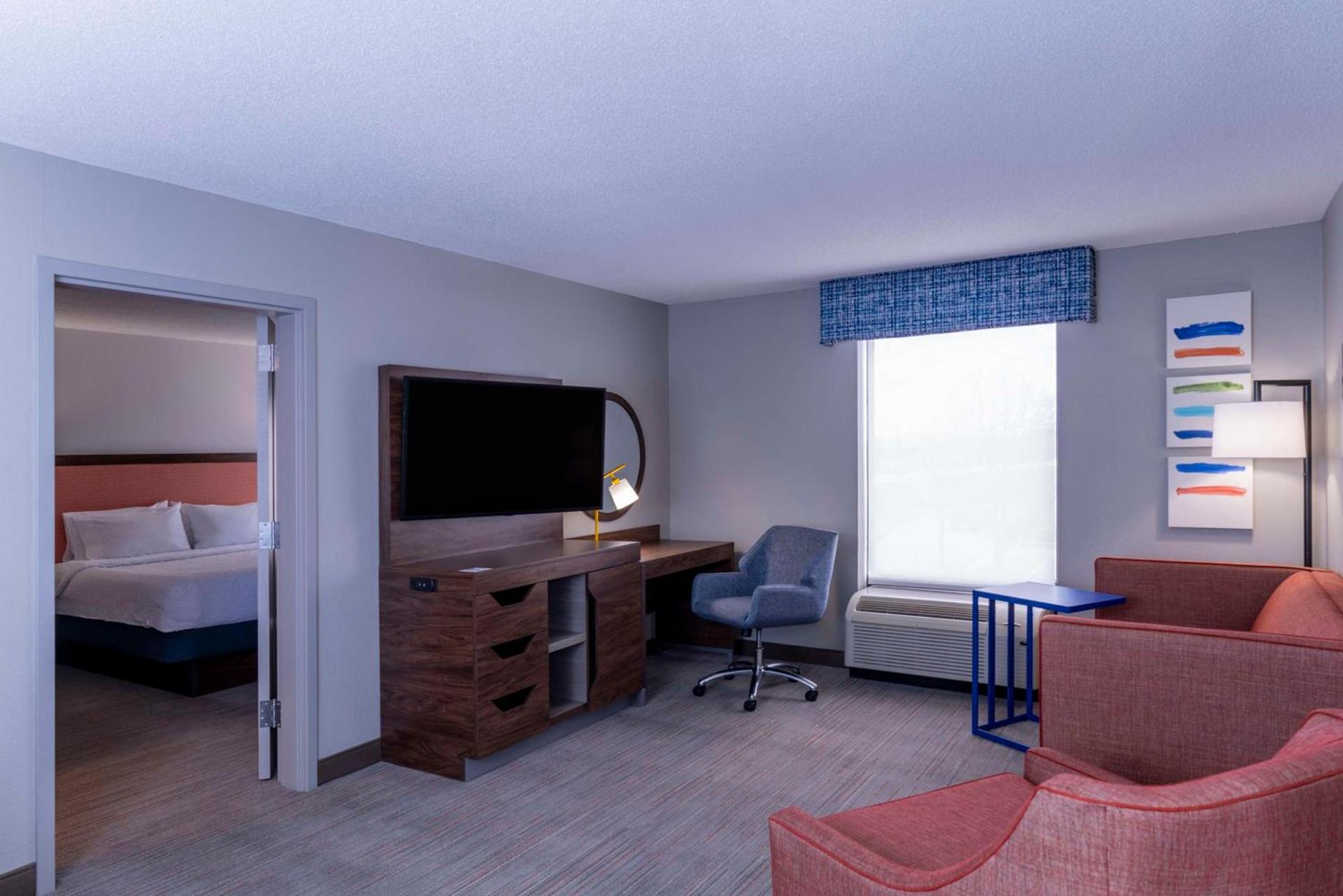 Hampton Inn & Suites St. Louis-Chesterfield photo 59