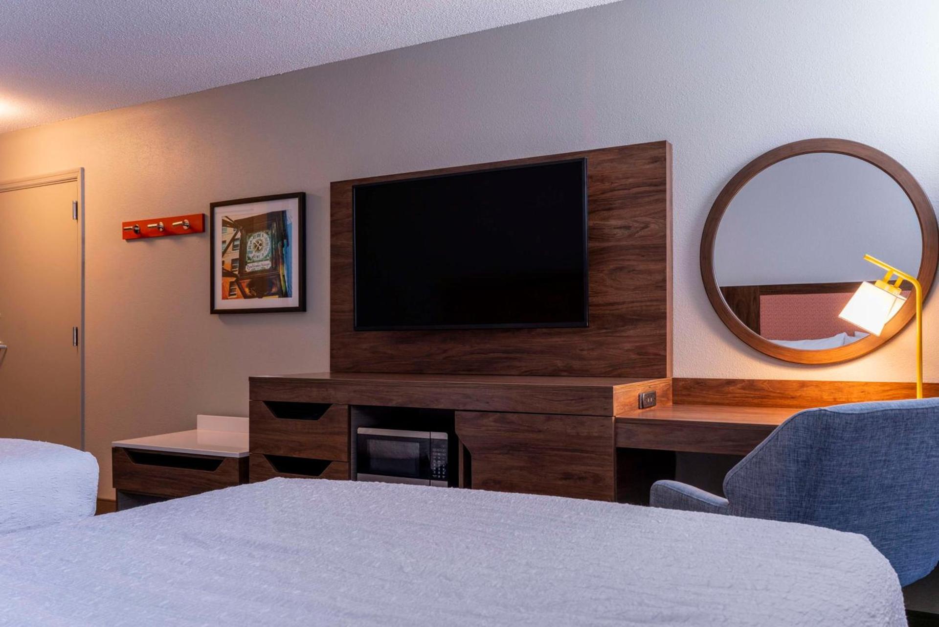 Hampton Inn & Suites St. Louis-Chesterfield photo 58
