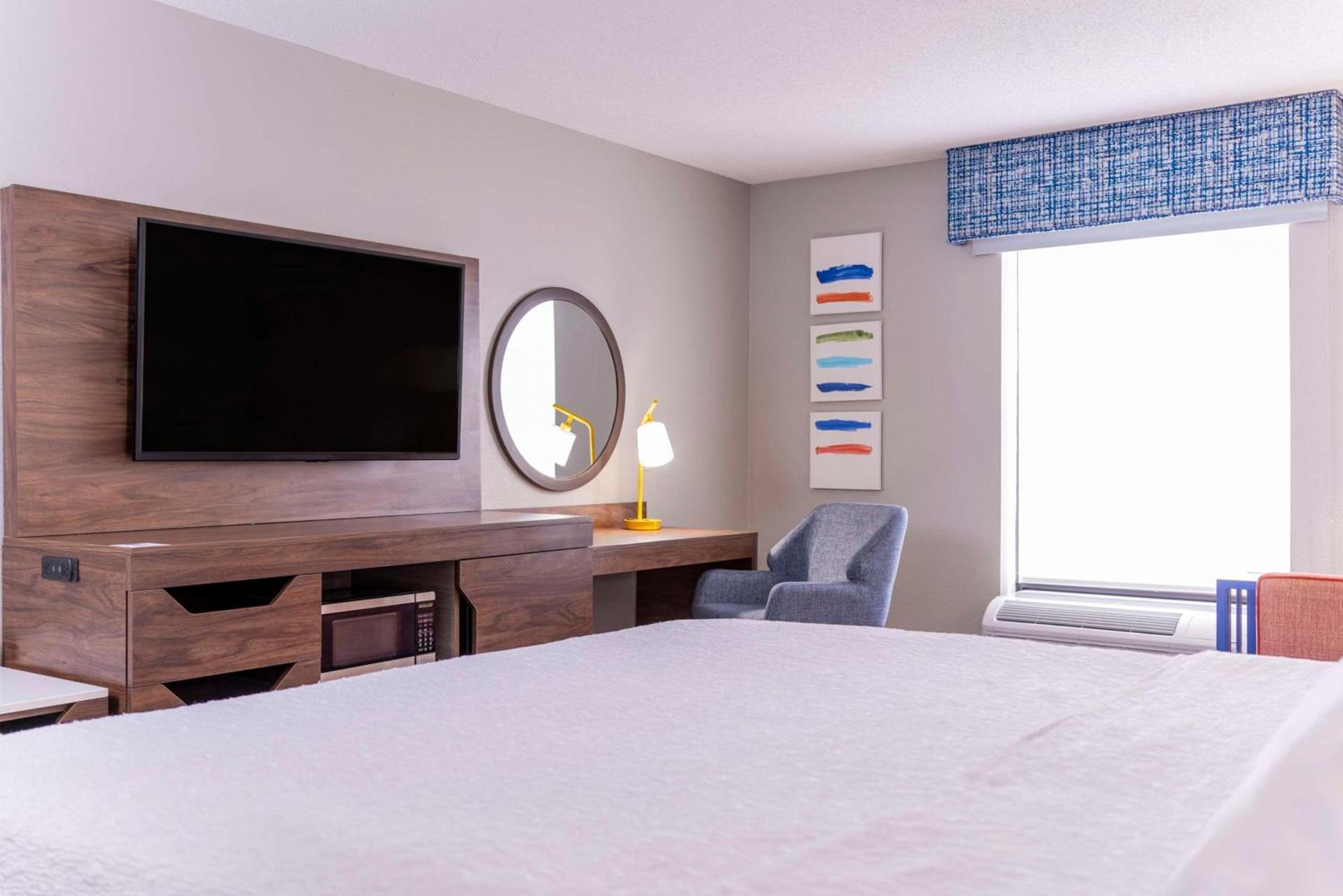Hampton Inn & Suites St. Louis-Chesterfield photo 29