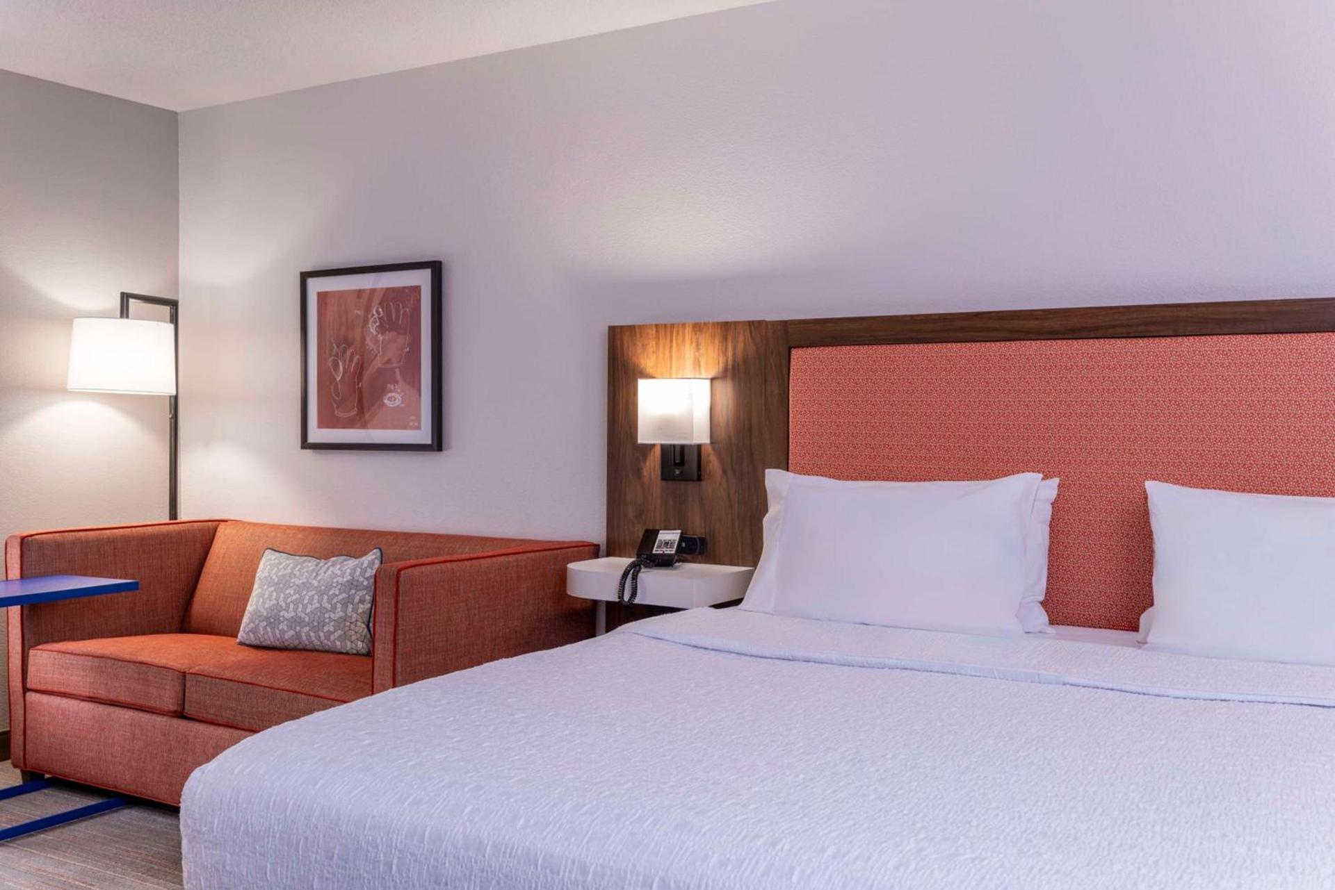 Hampton Inn & Suites St. Louis-Chesterfield photo 19
