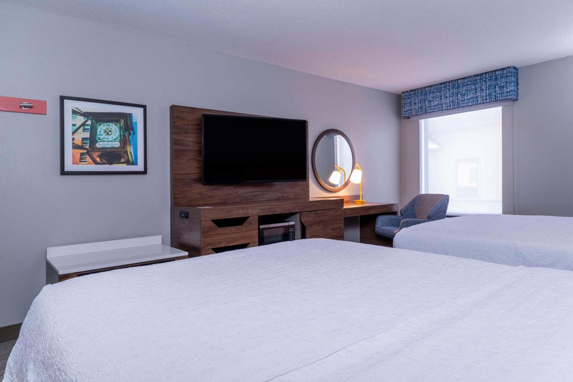 Hampton Inn & Suites St. Louis-Chesterfield photo 23