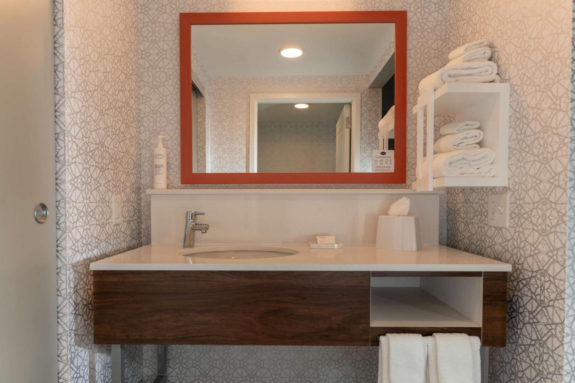 Hampton Inn & Suites St. Louis-Chesterfield photo 20
