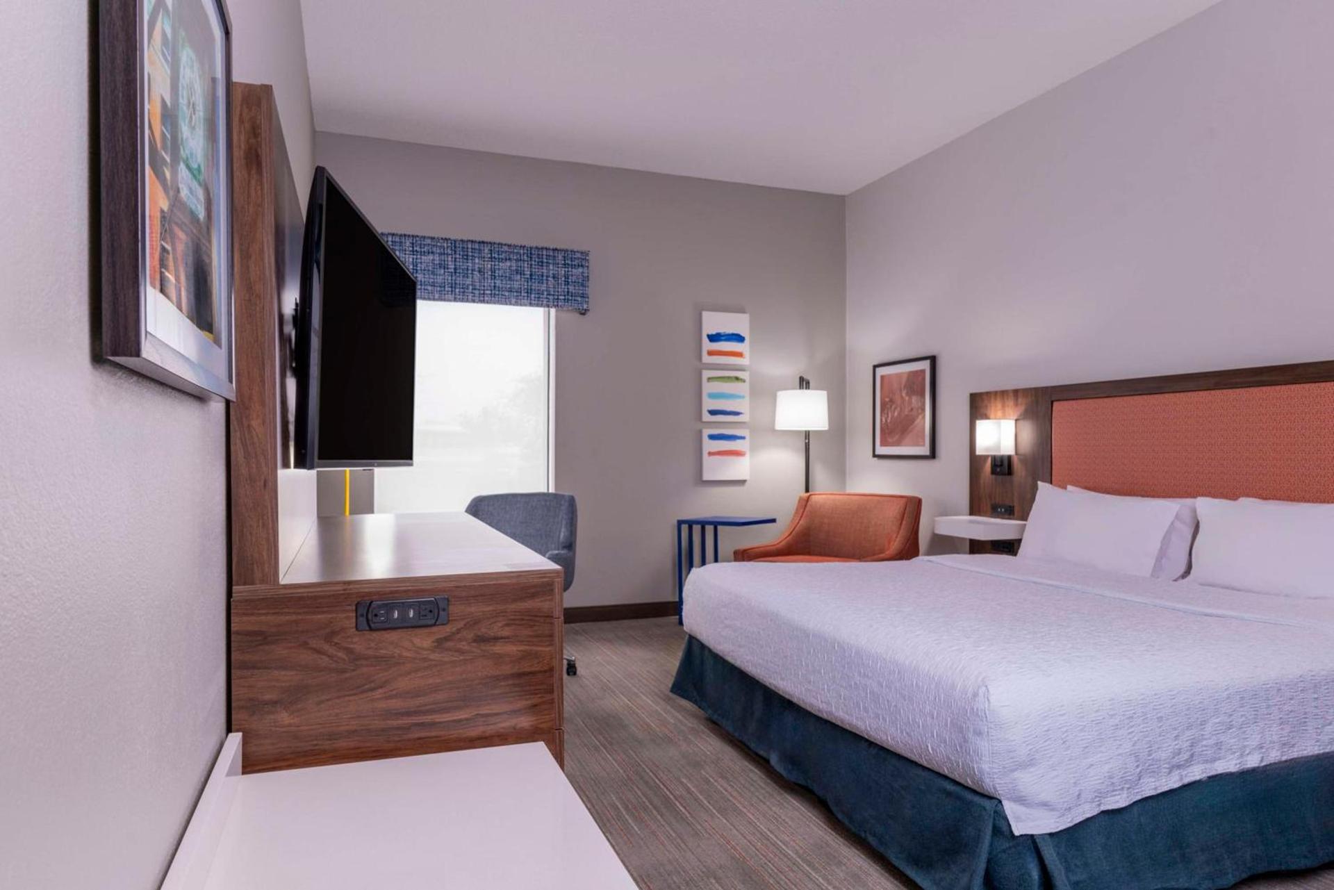 Hampton Inn & Suites St. Louis-Chesterfield photo 27
