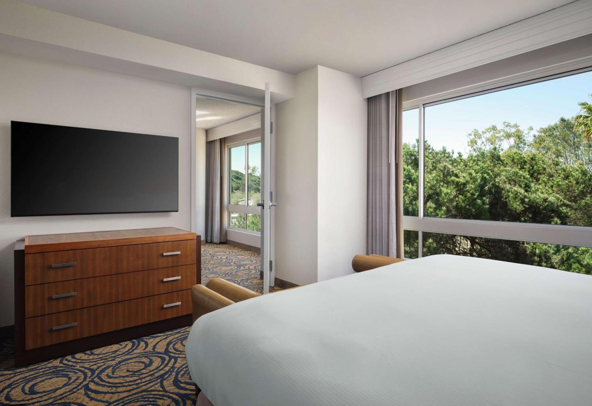 DoubleTree by Hilton San Diego Del Mar photo 28