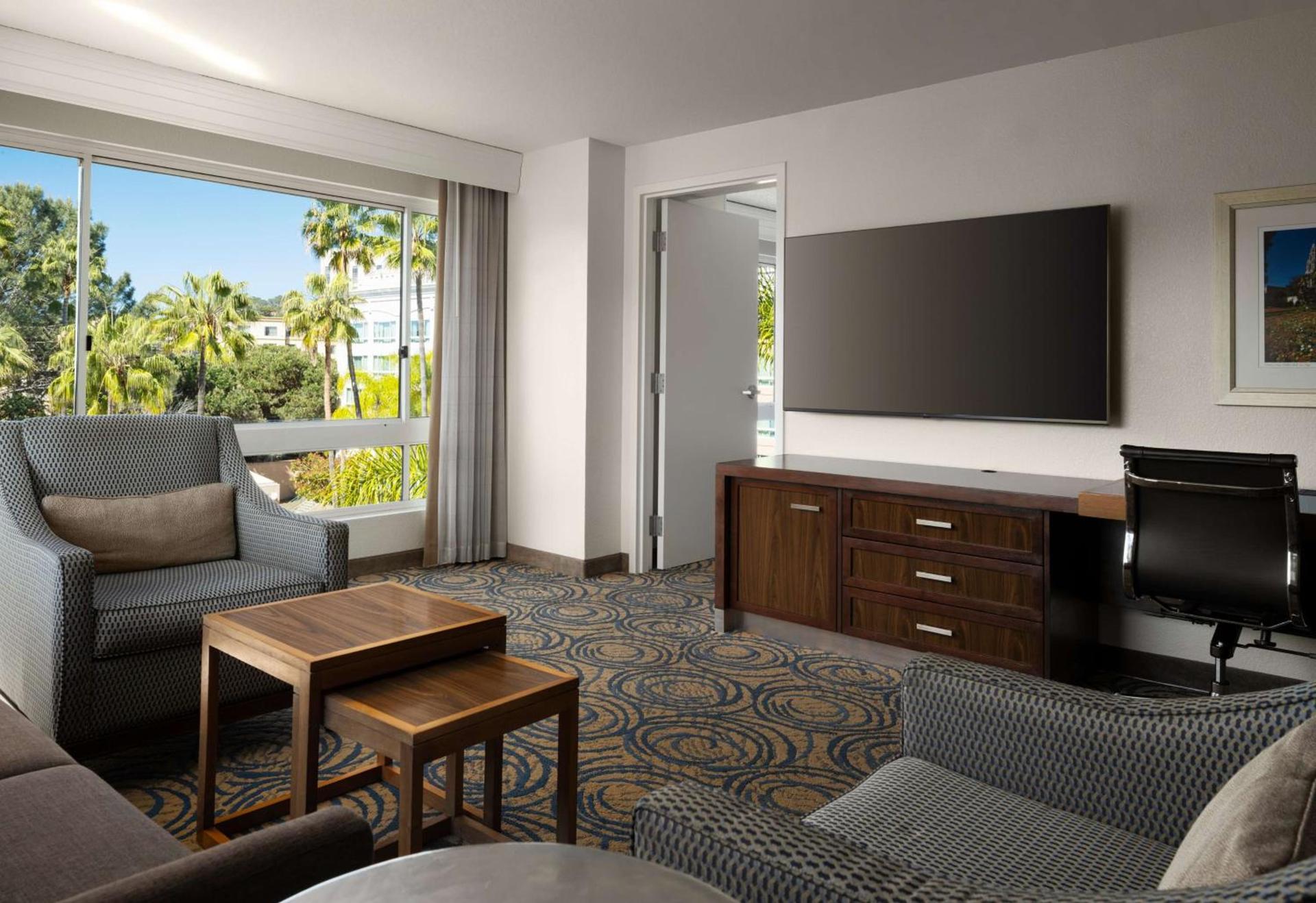 DoubleTree by Hilton San Diego Del Mar photo 31