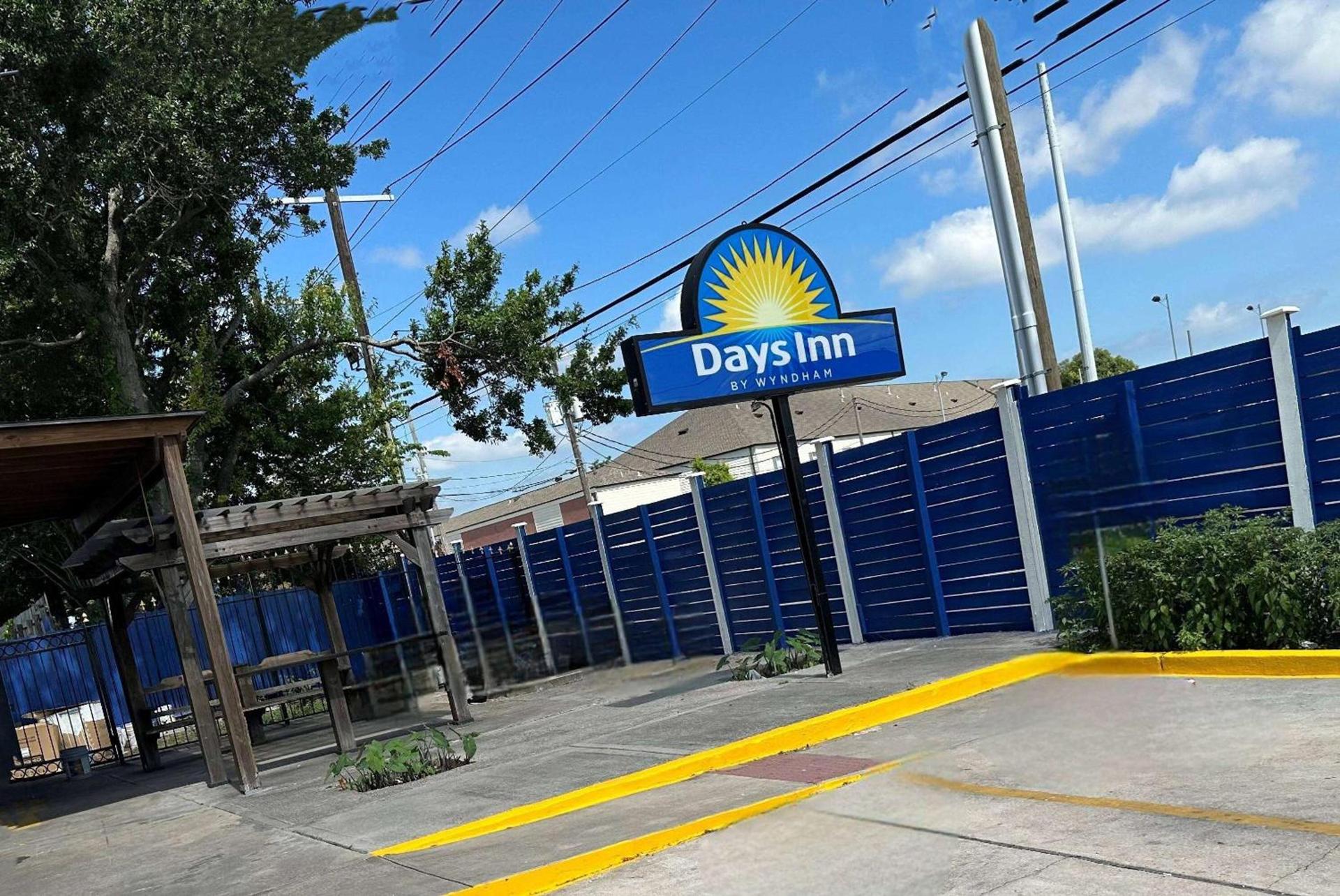 Days Inn by Wyndham New Orleans Pontchartrain photo 3