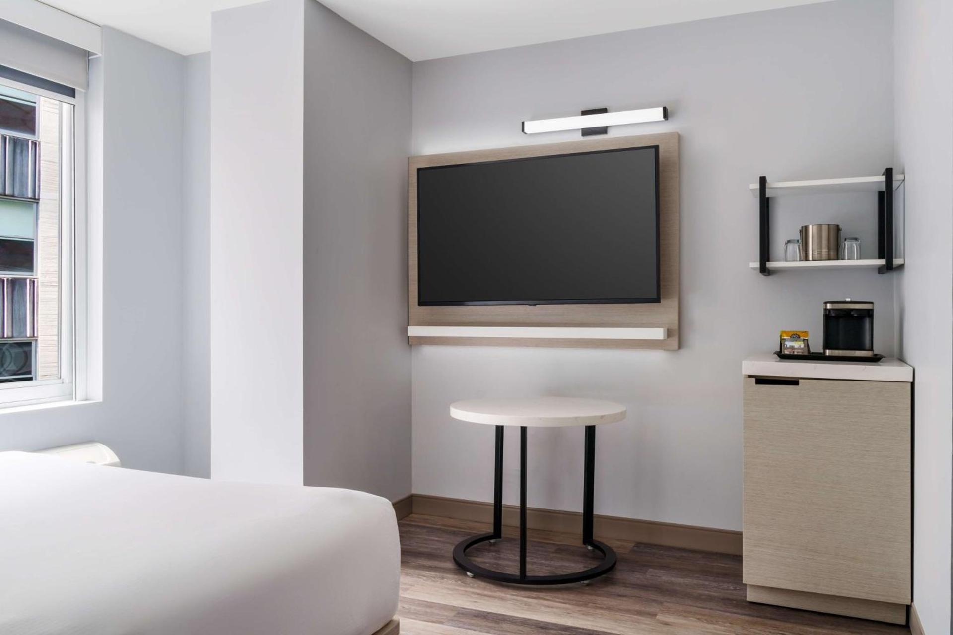 DoubleTree by Hilton New York Midtown Fifth Ave photo 61