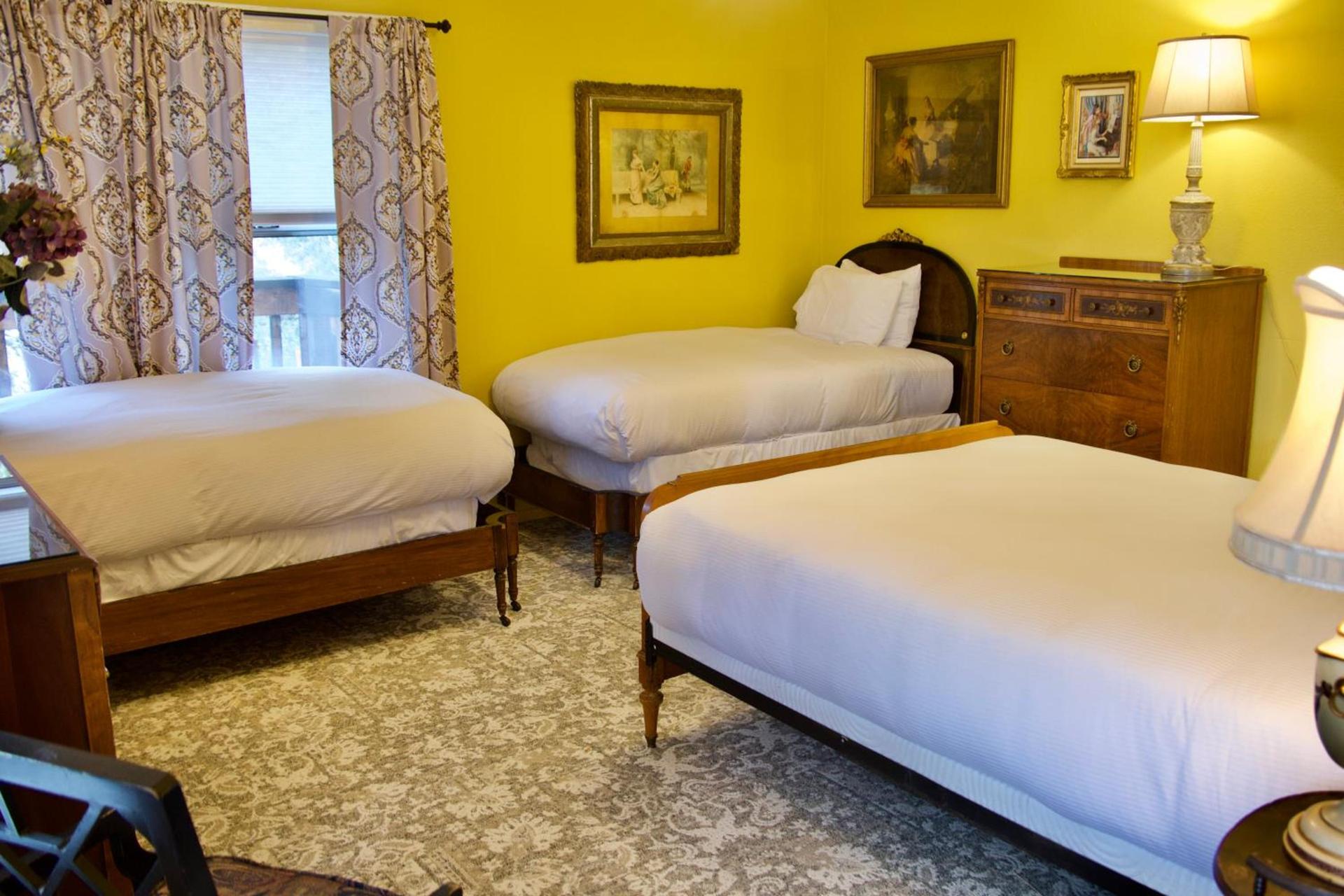 Yosemite Bug Rustic Mountain Resort photo 35