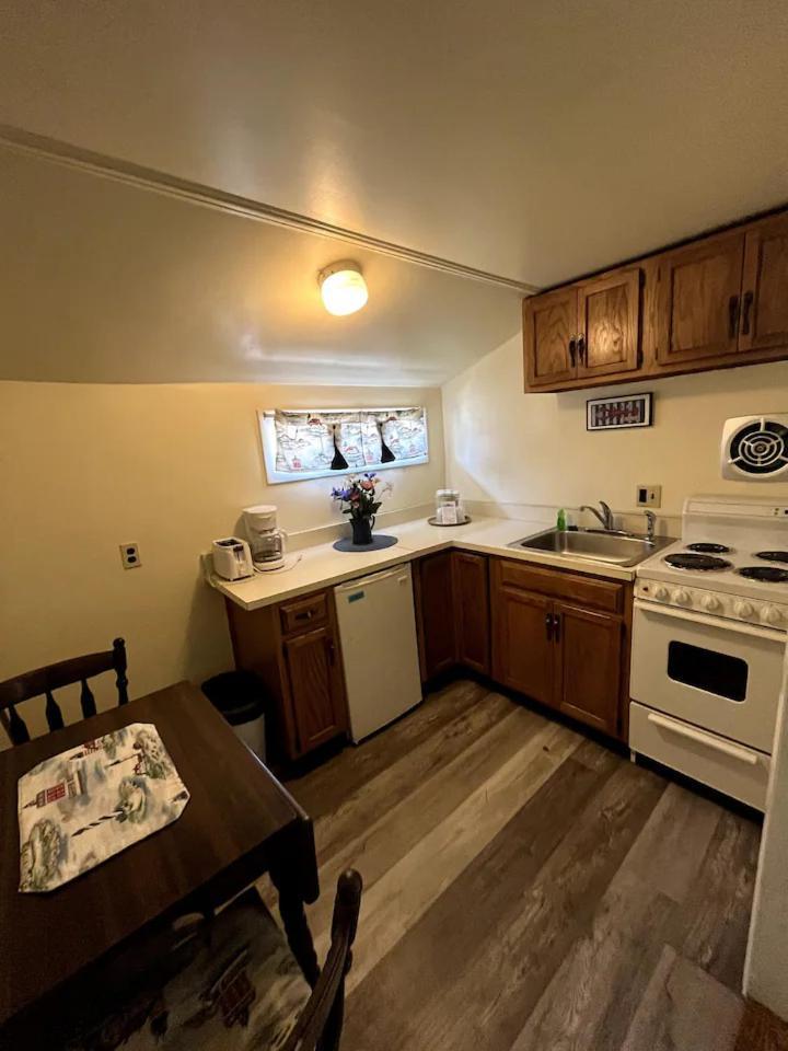 Beau Rivage Motel photo 9