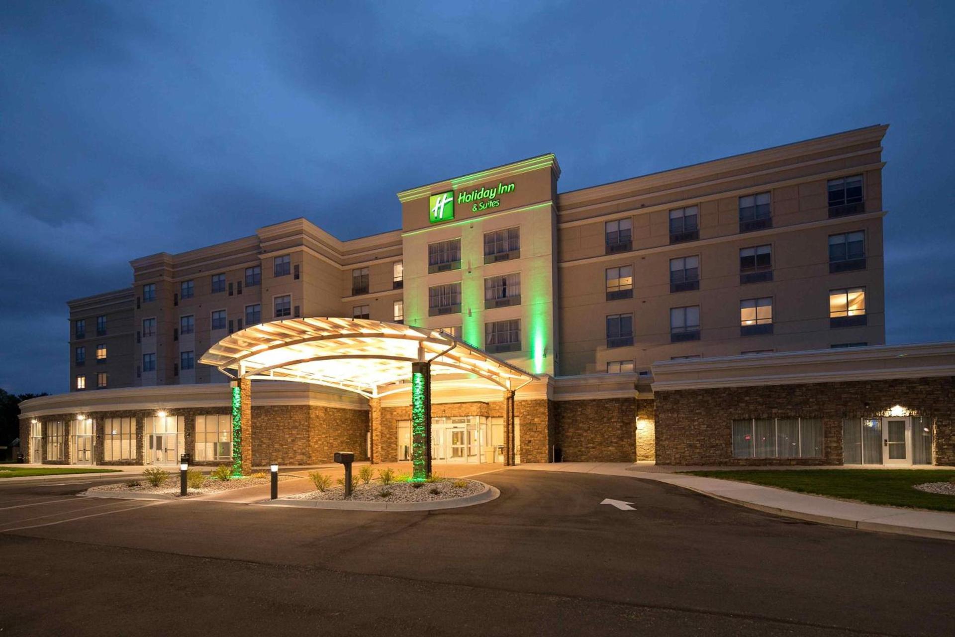 Holiday Inn & Suites Detroit - Troy by IHG photo 55