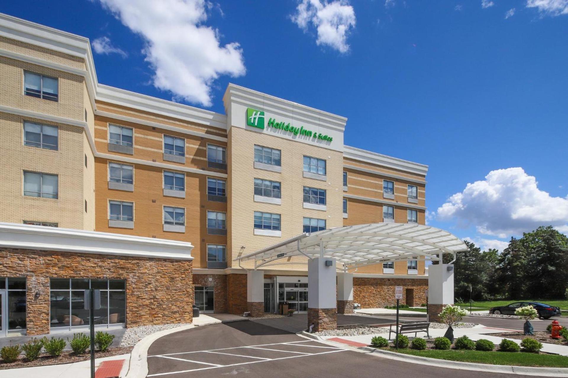 Holiday Inn & Suites Detroit - Troy by IHG photo 99