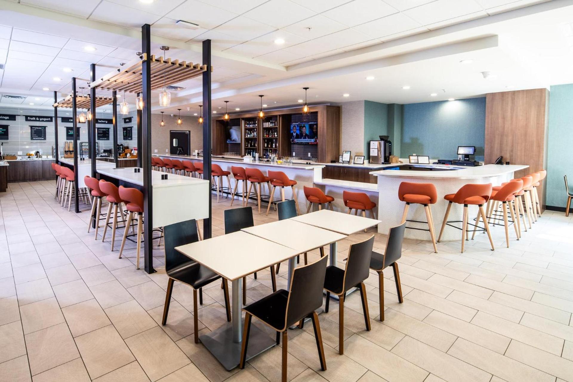 Holiday Inn & Suites Detroit - Troy by IHG photo 92