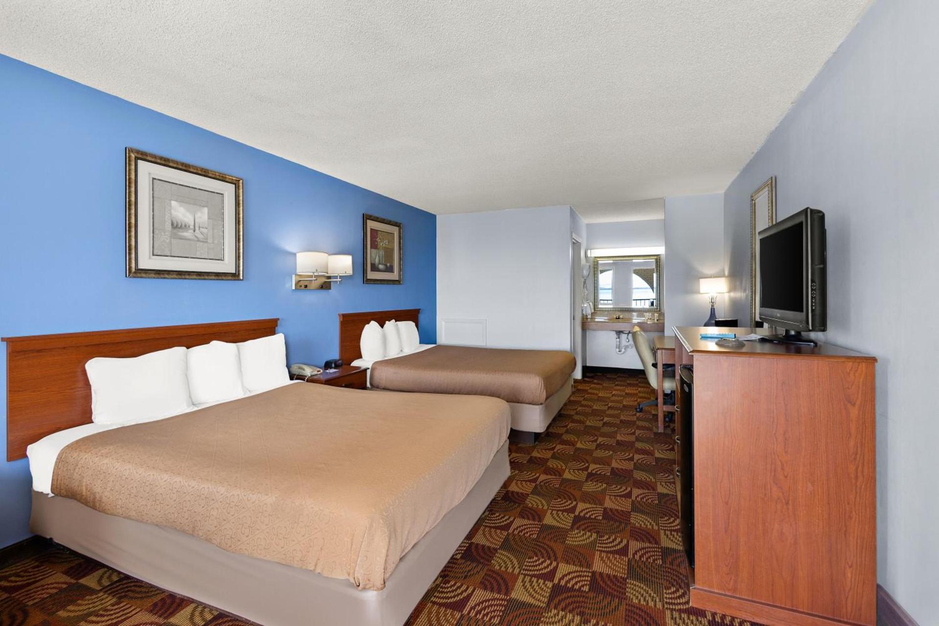 Americas Best Value Inn-Celina photo 3