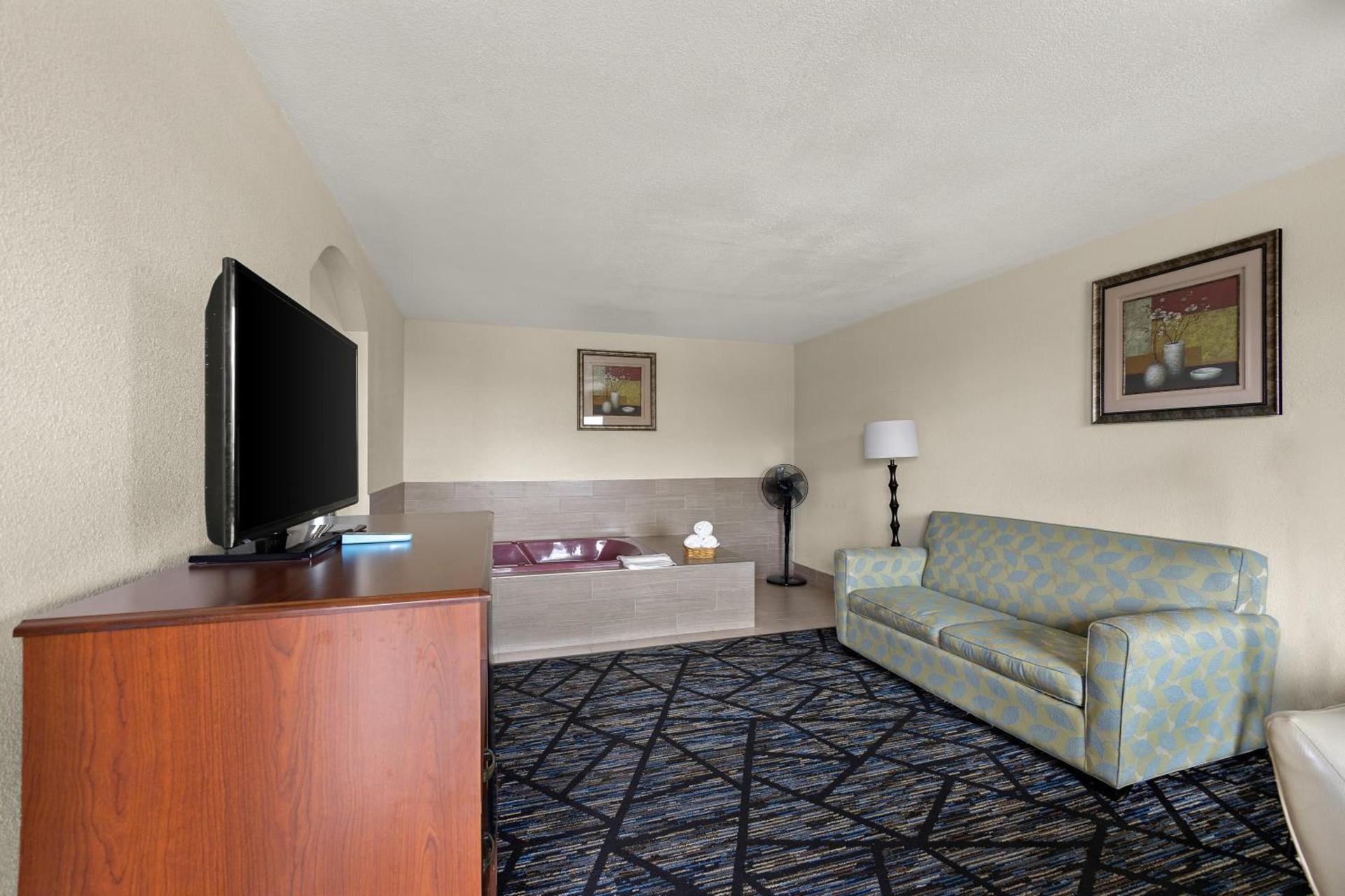 Americas Best Value Inn-Celina photo 12