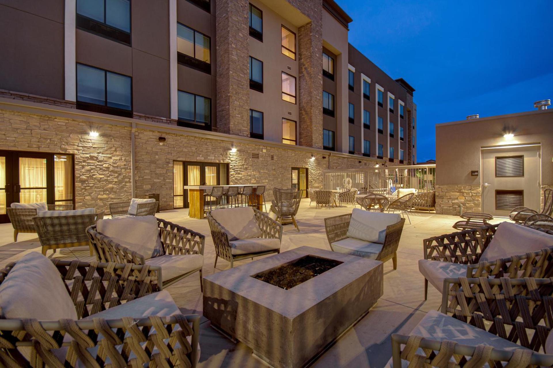 Hampton Inn Queen Creek, AZ photo 16