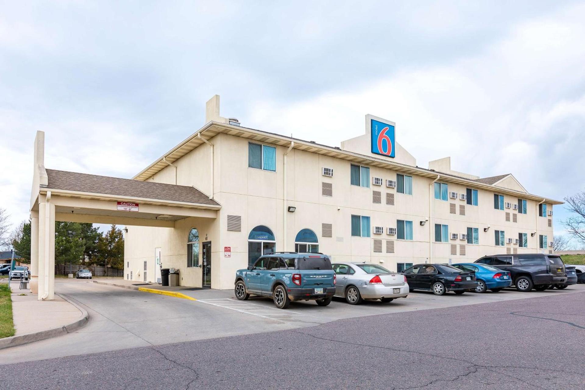 Motel 6-Fort Lupton, CO photo 1