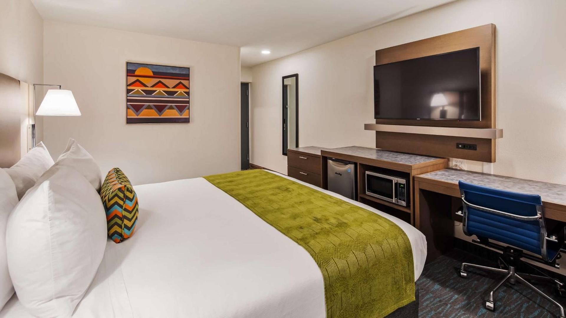 Best Western Plus Yuma Foothills Inn & Suites photo 34