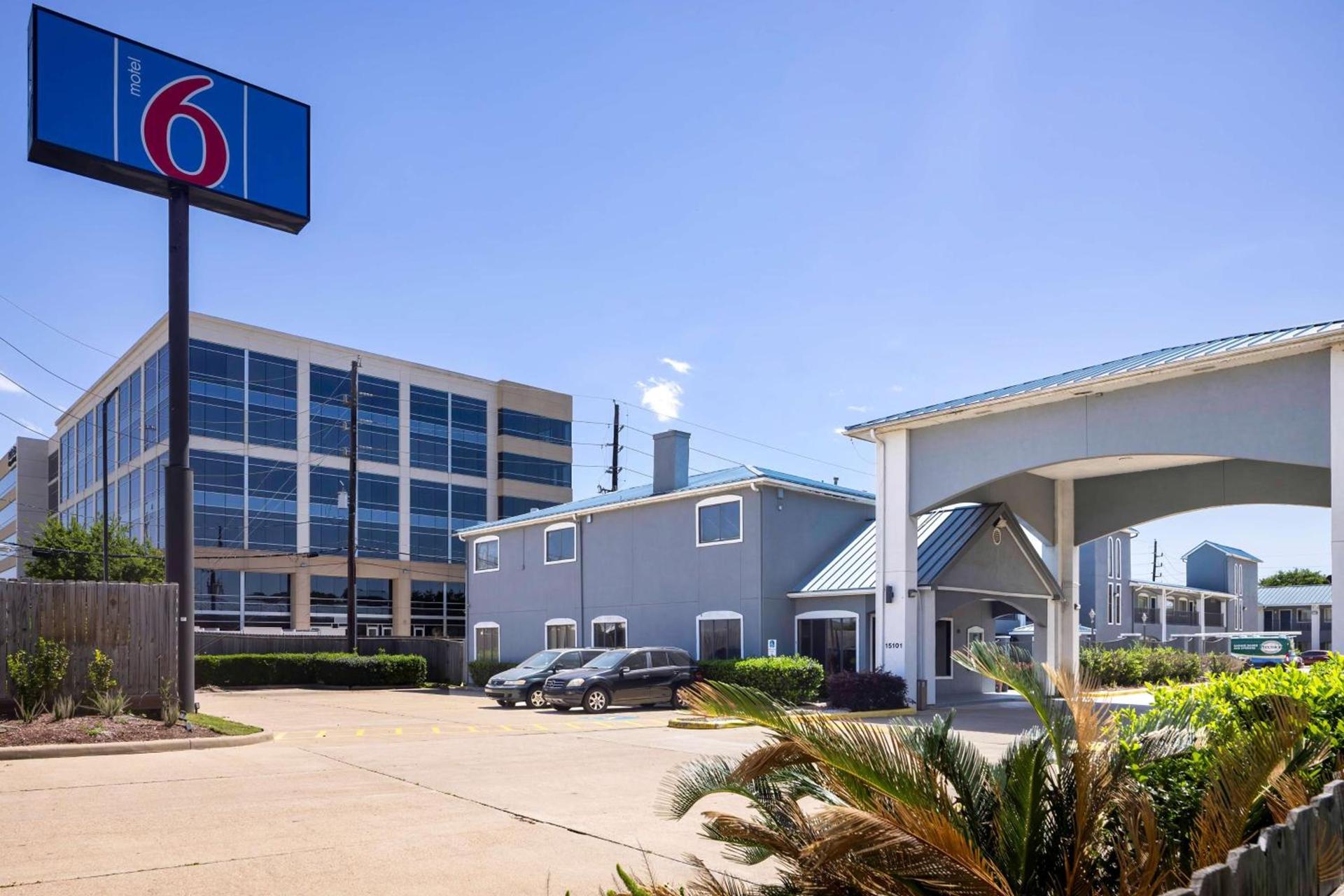 Motel 6 Houston, TX - I-10 West photo 1