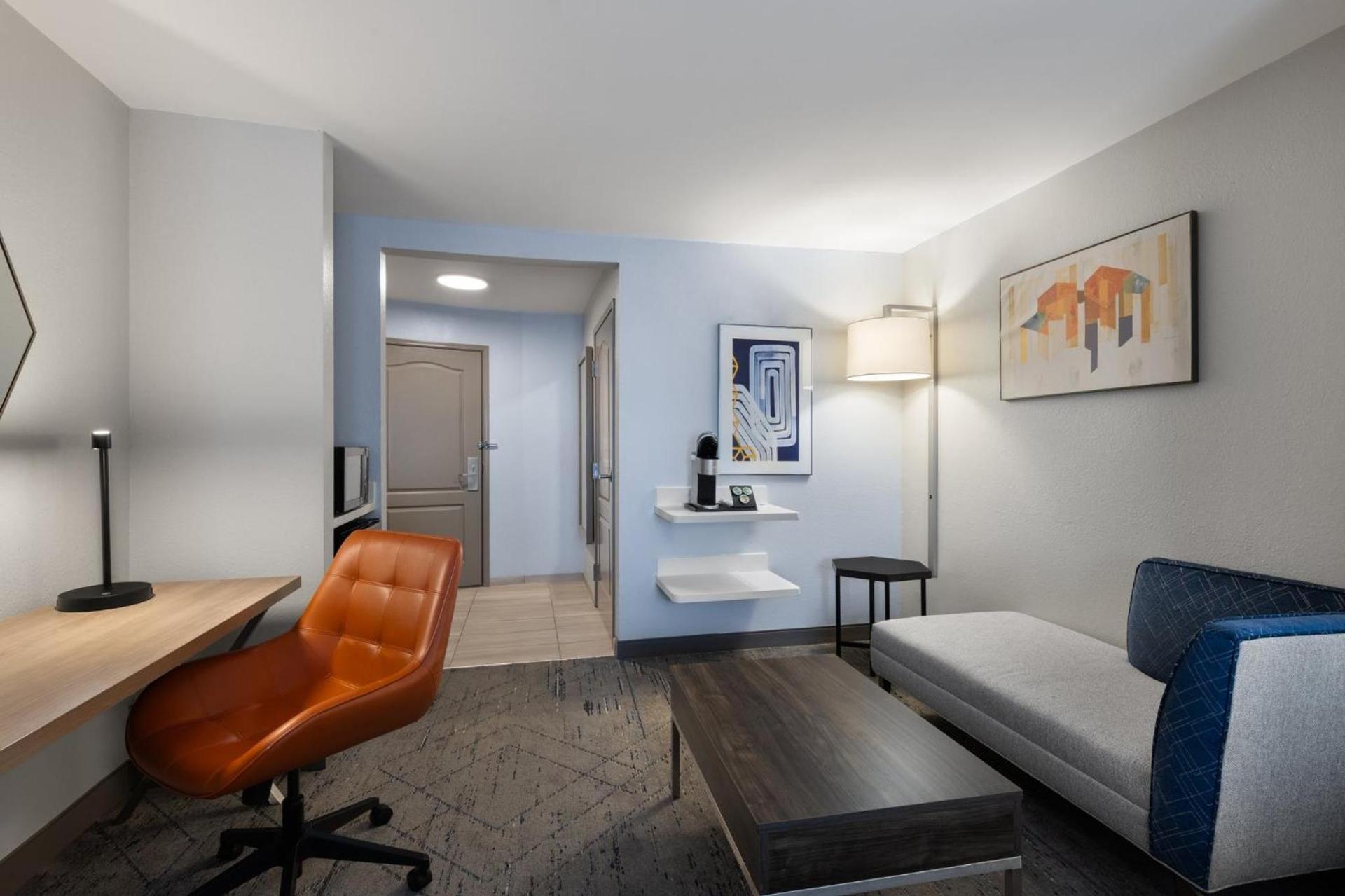 Holiday Inn Express Savannah Airport by IHG photo 59