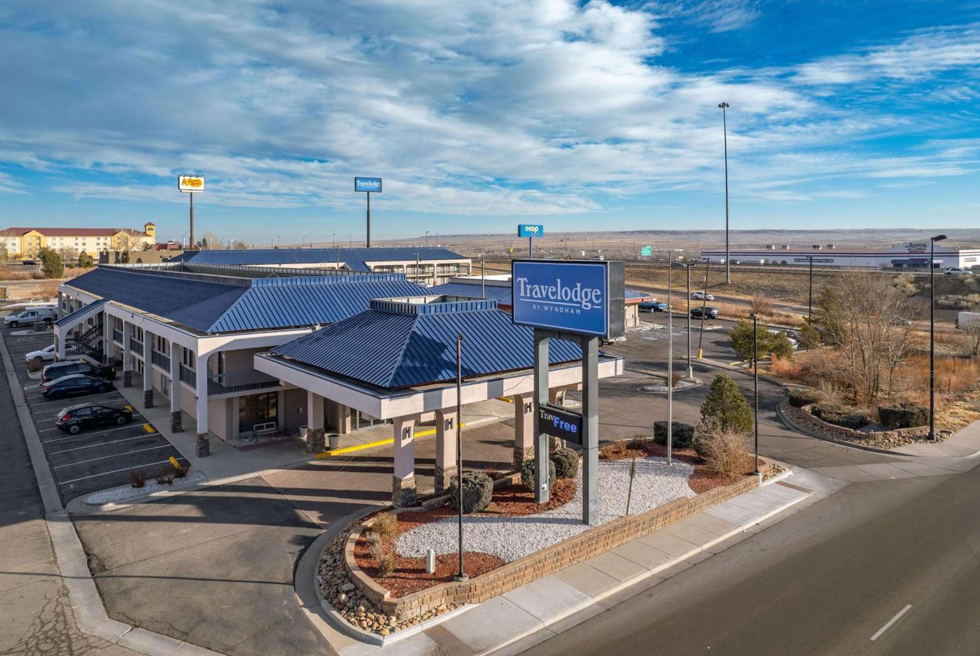 Travelodge by Wyndham Pueblo photo 8
