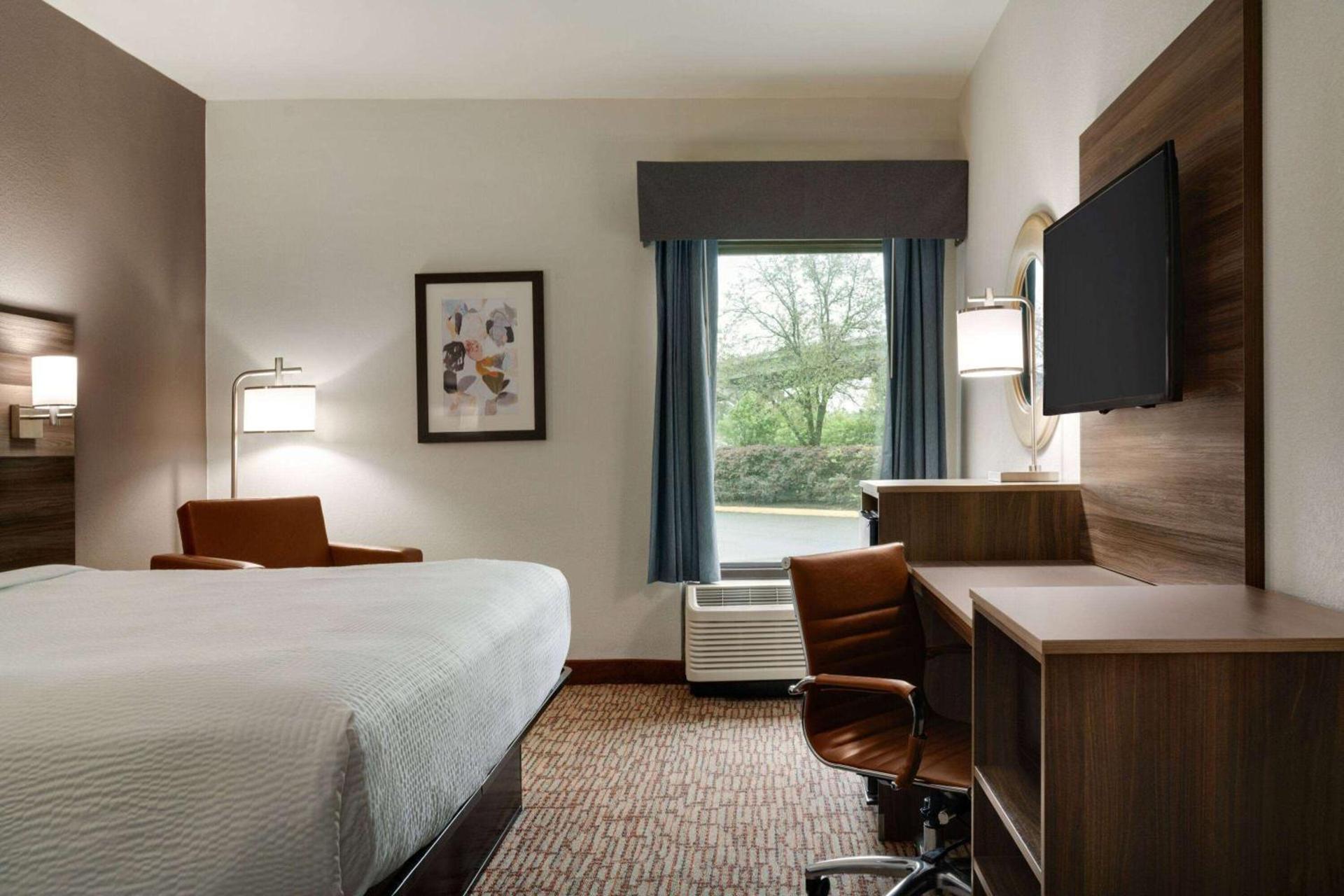 Garner Hotel Augusta West by IHG photo 36