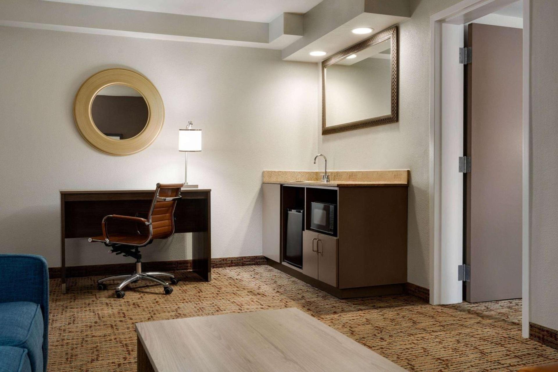 Garner Hotel Augusta West by IHG photo 39