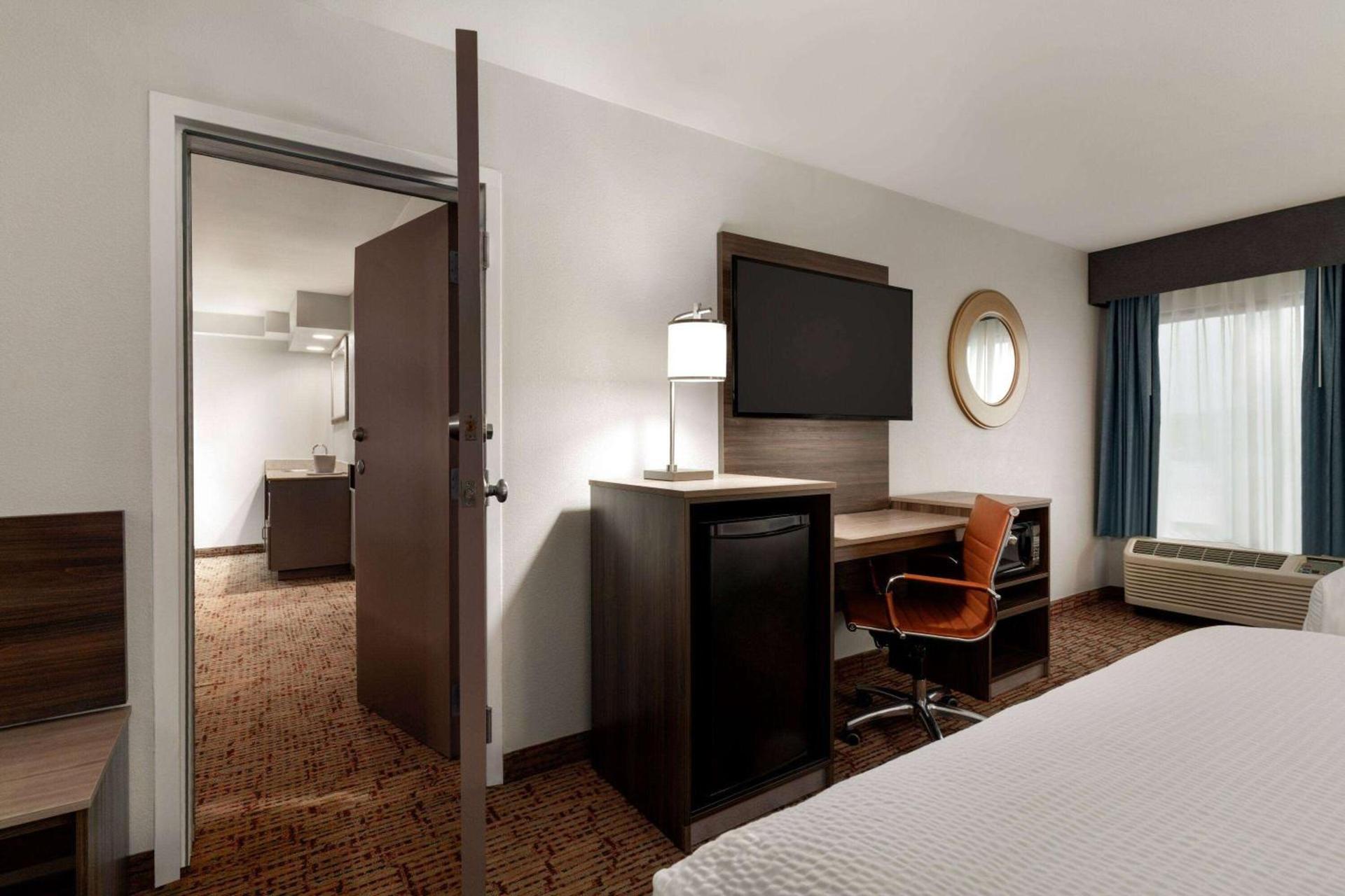 Garner Hotel Augusta West by IHG photo 18