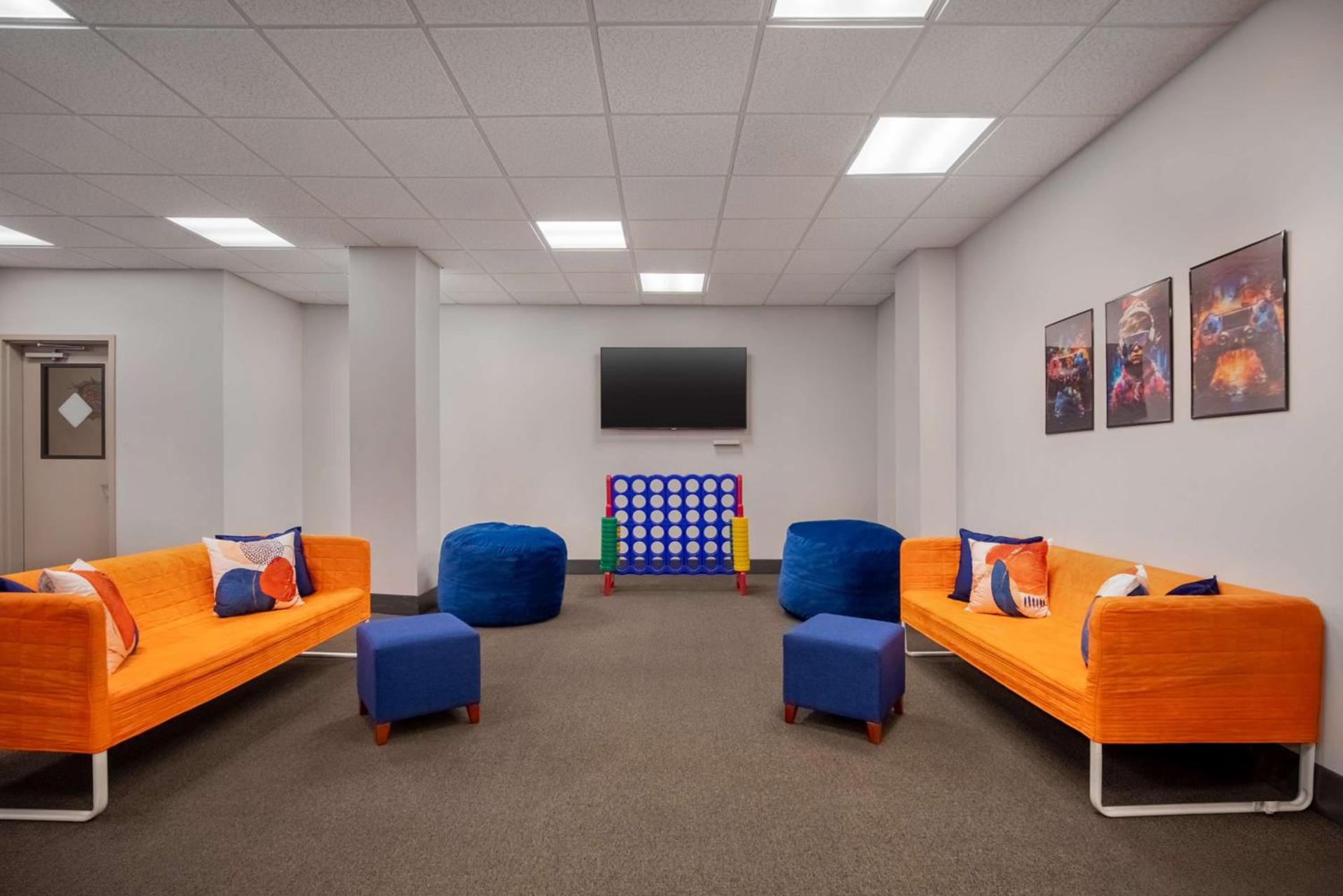 Hampton Inn Long Island-Brookhaven photo 25