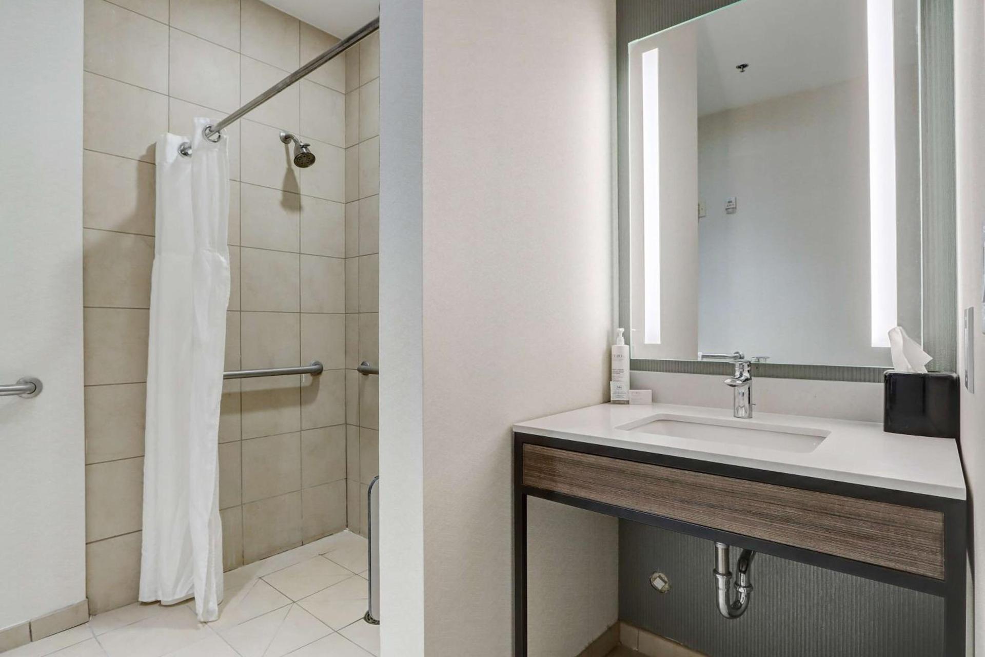 Hilton Garden Inn Indianapolis Northwest photo 16