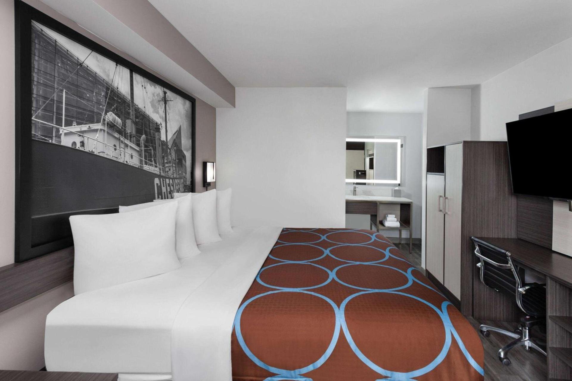 Super 8 by Wyndham Baltimore Northwest photo 9