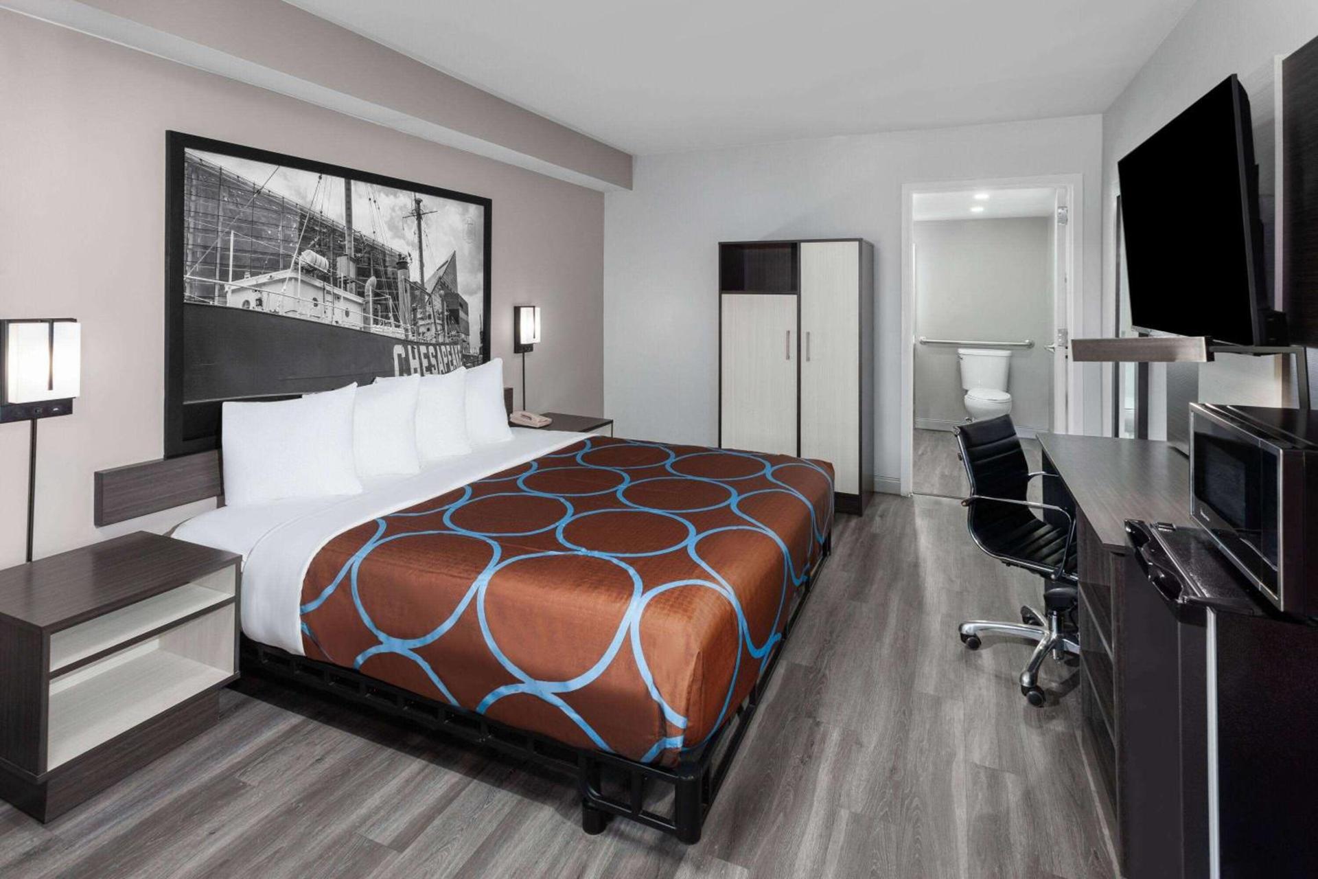 Super 8 by Wyndham Baltimore Northwest photo 21