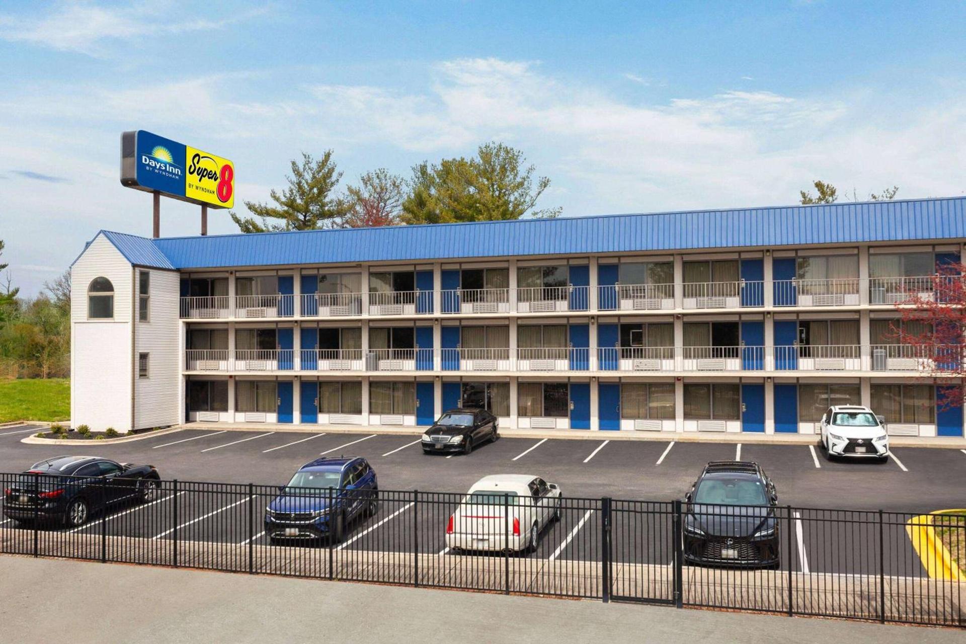 Days-Inn by Wyndham Baltimore Northwest photo 2