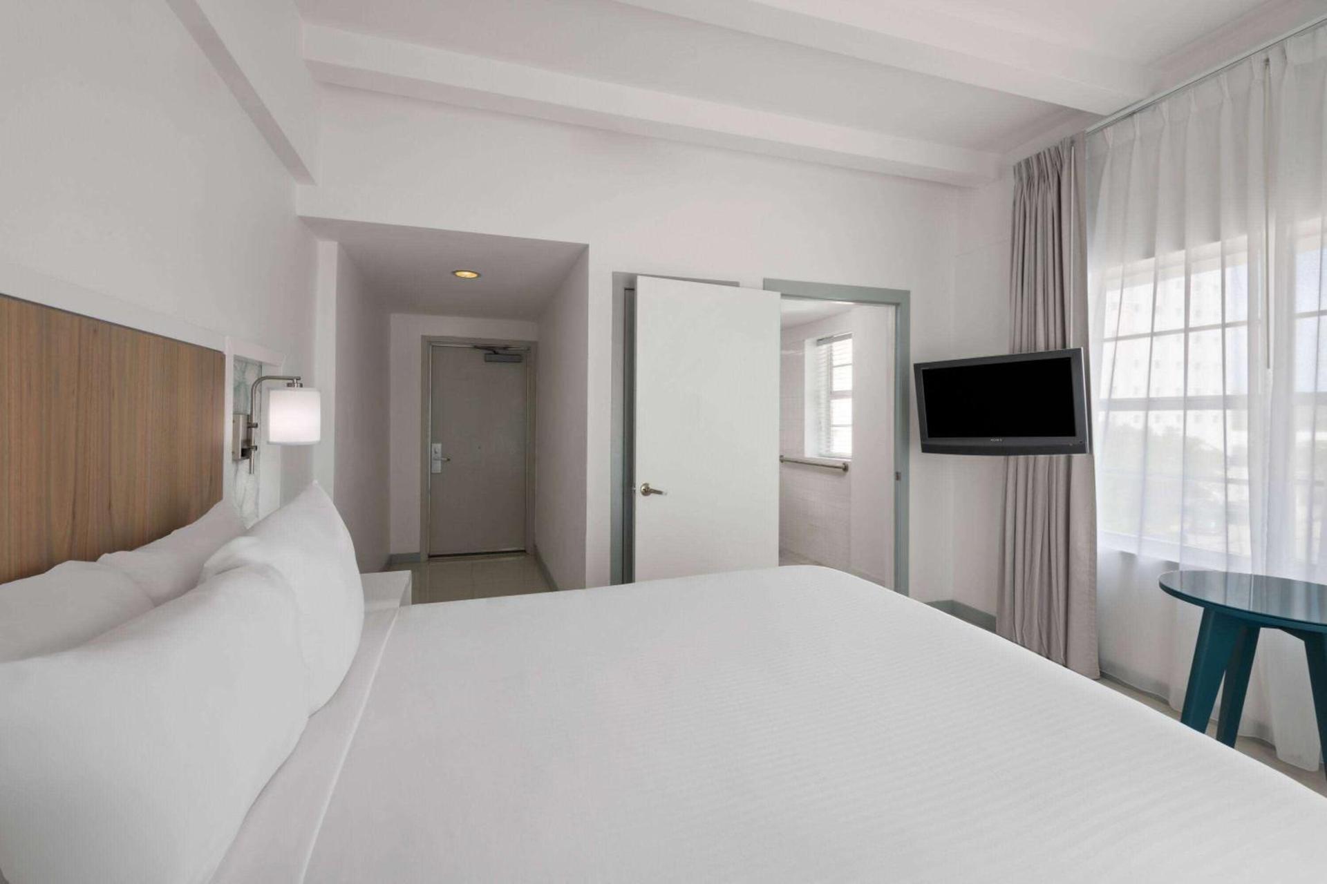 The Townhouse Hotel photo 37