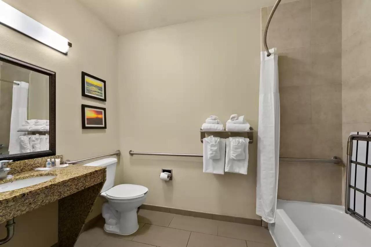 Comfort Suites Corpus Christi Central photo 6