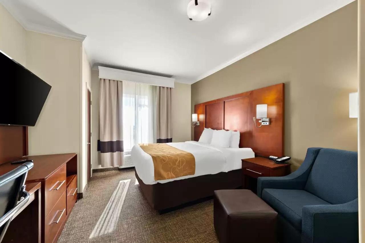 Comfort Suites Corpus Christi Central photo 17