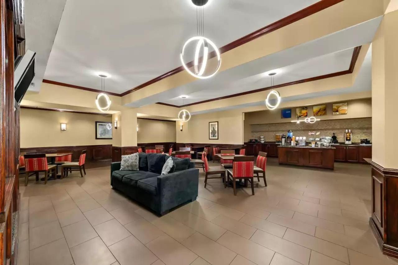 Comfort Suites Corpus Christi Central photo 31