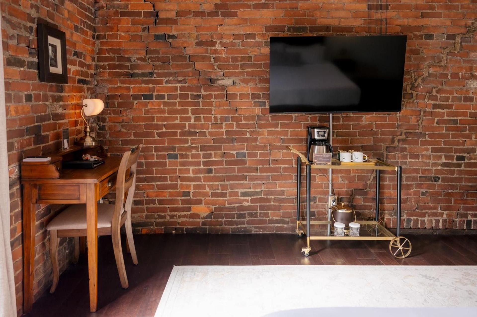 The Chandler Hotel photo 28
