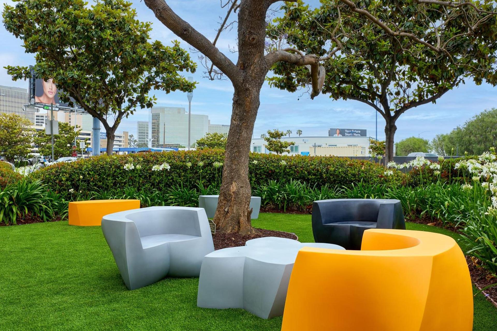 Renaissance Los Angeles Airport Hotel photo 10