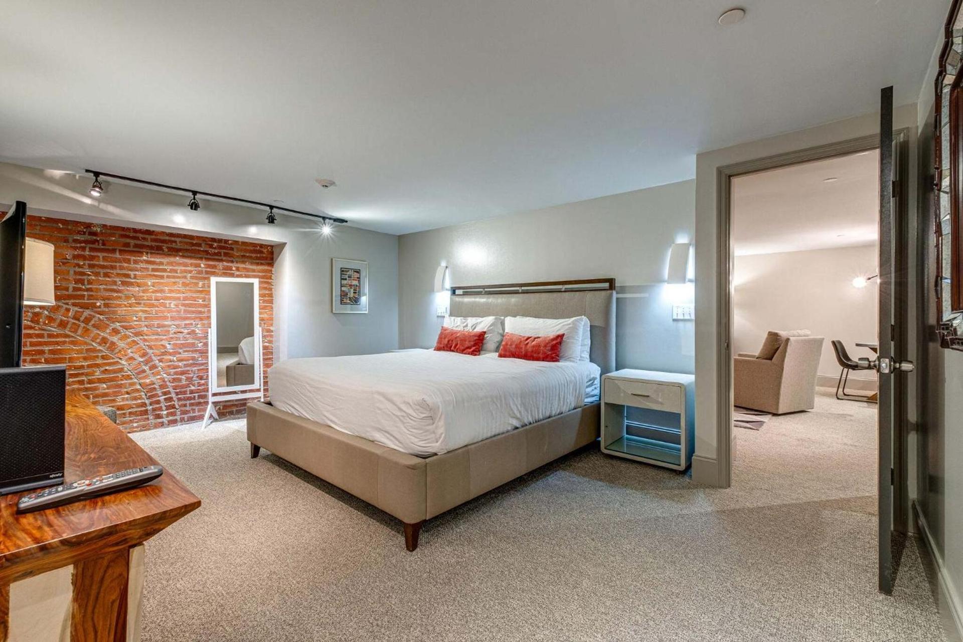 Nashville Riverfront Lofts photo 18