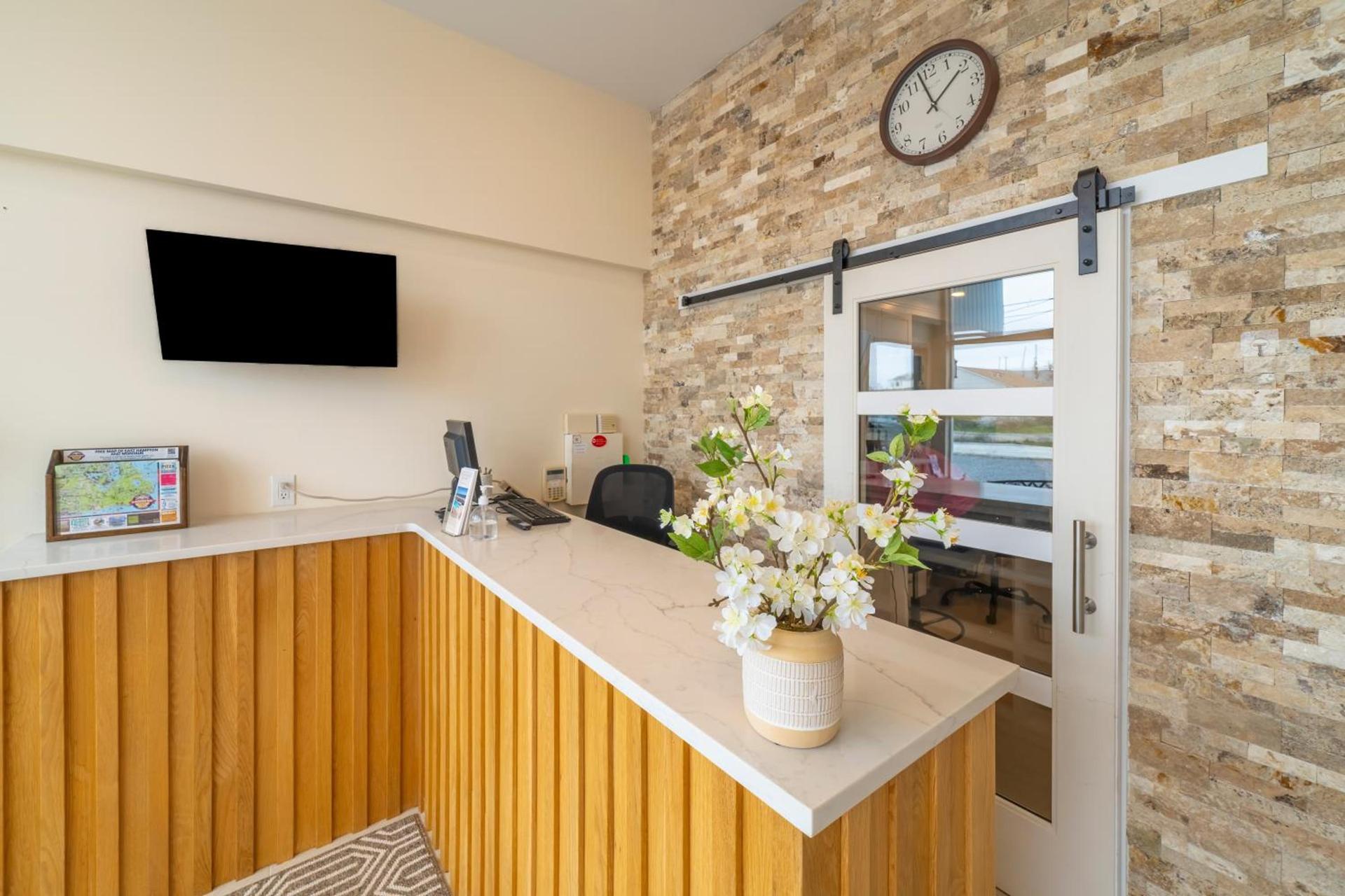 Ocean Surf Resort photo 77