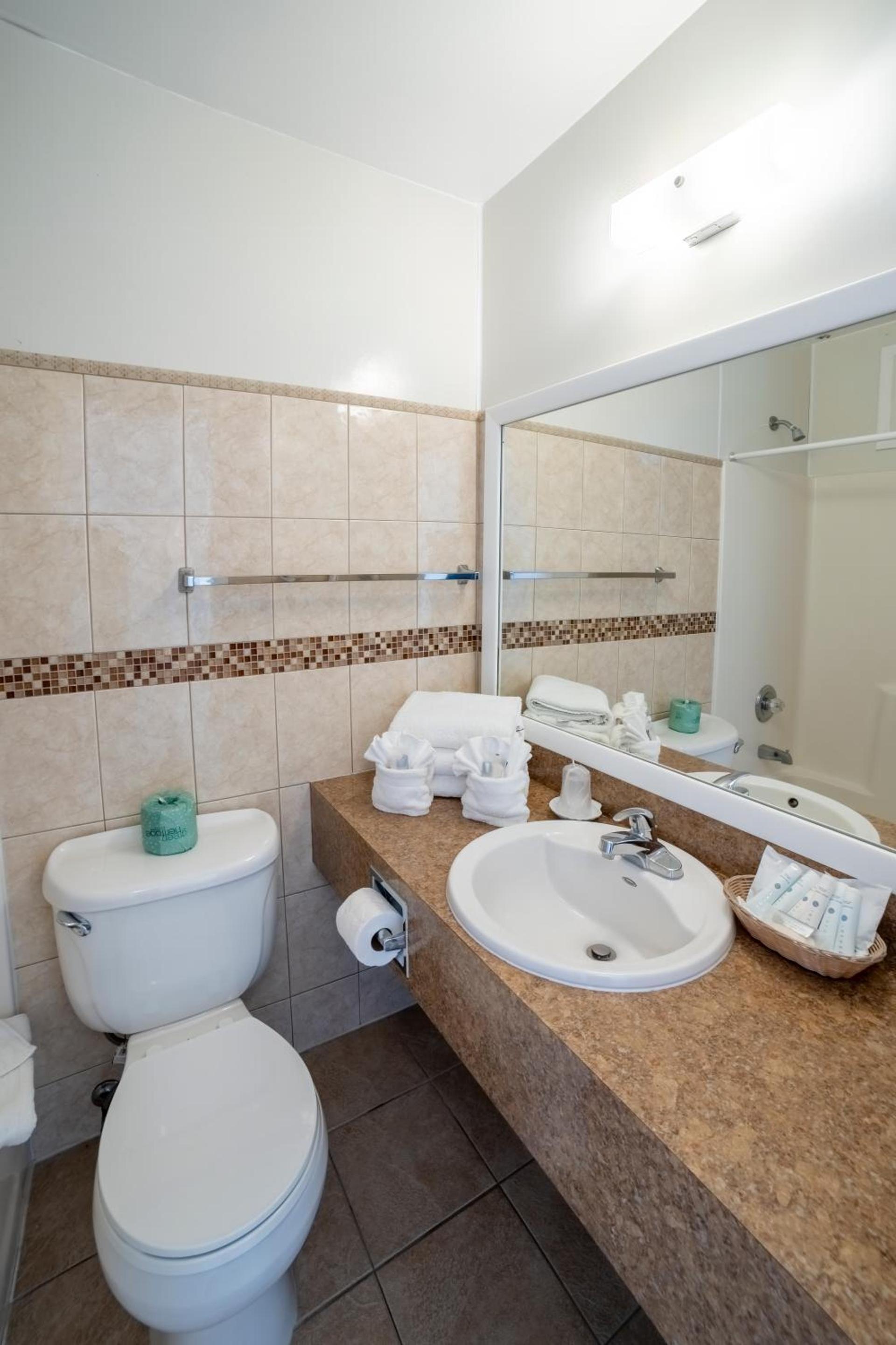 Ocean Surf Resort photo 84