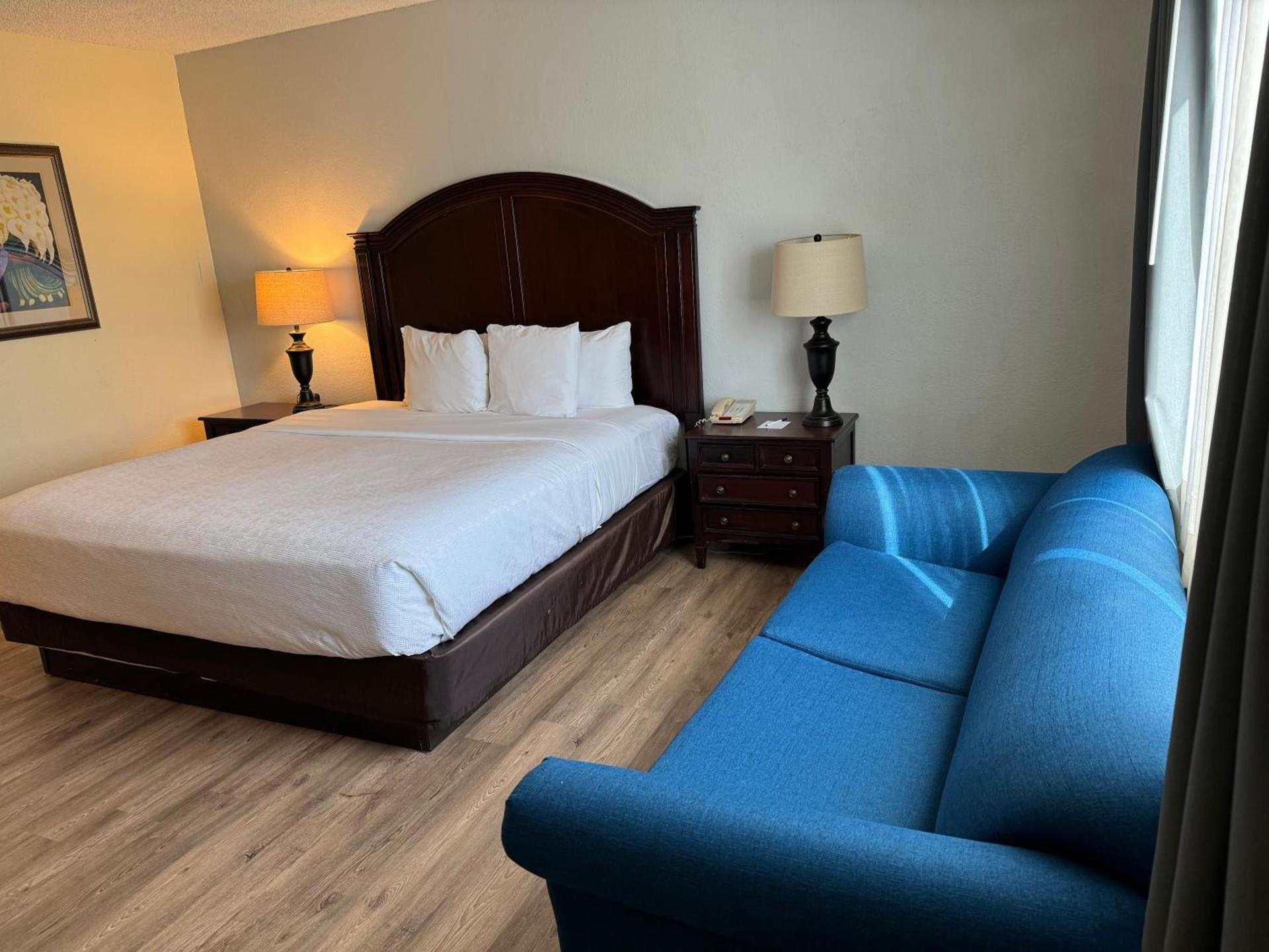 Hotel Americana photo 6