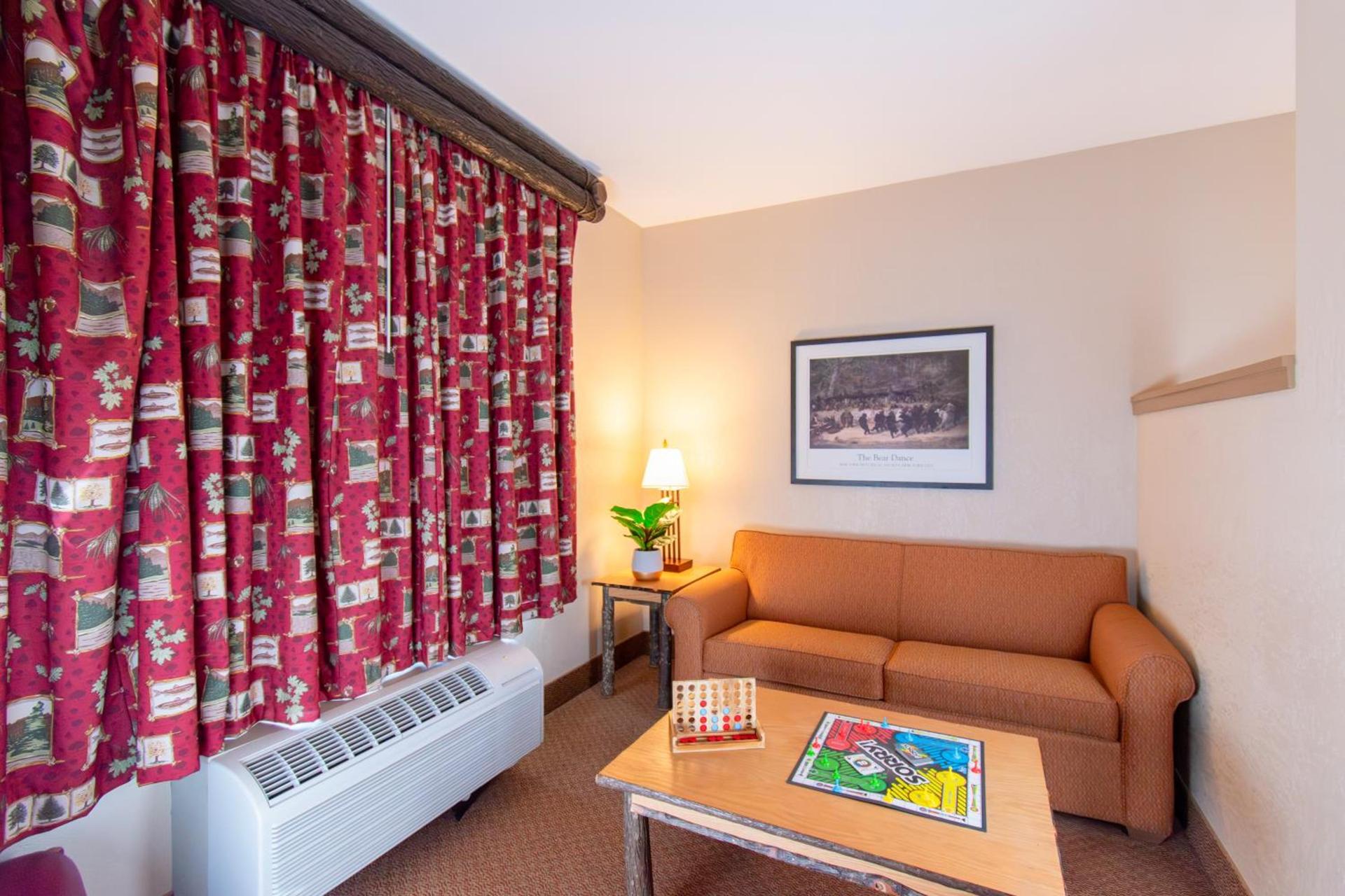 Six Flags Great Escape Lodge & Indoor Waterpark photo 6