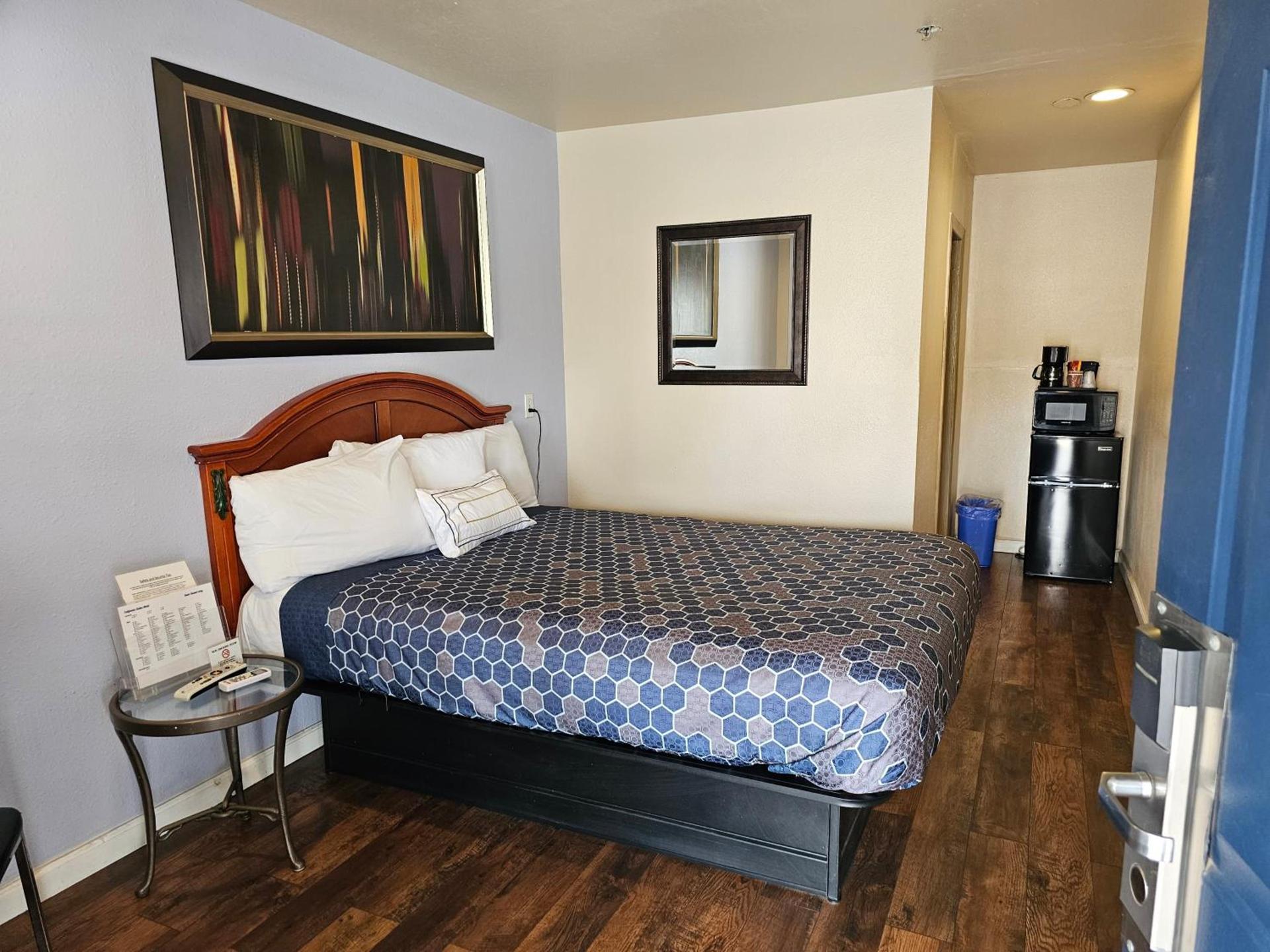 California Suites Motel photo 15