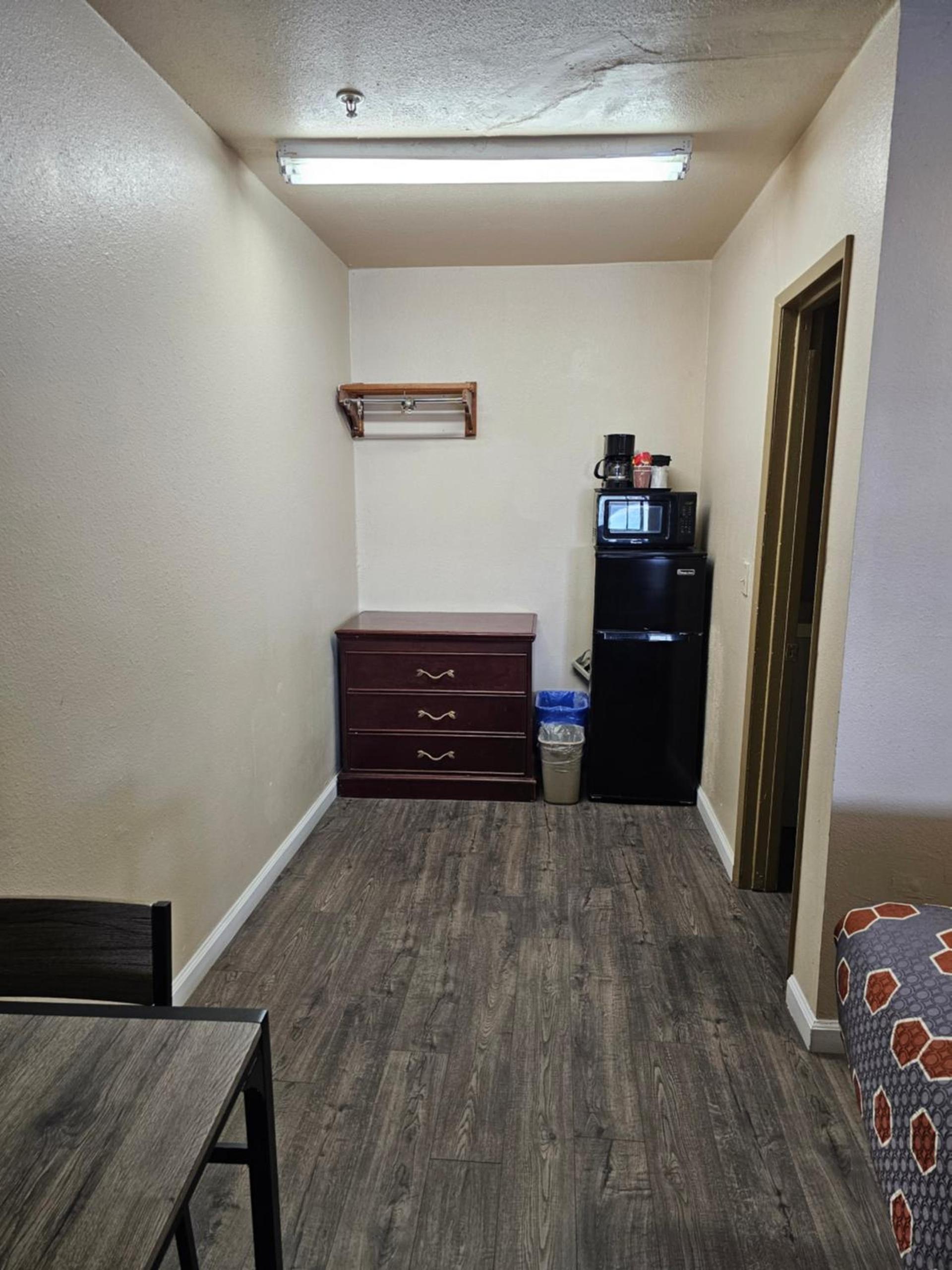 California Suites Motel photo 17