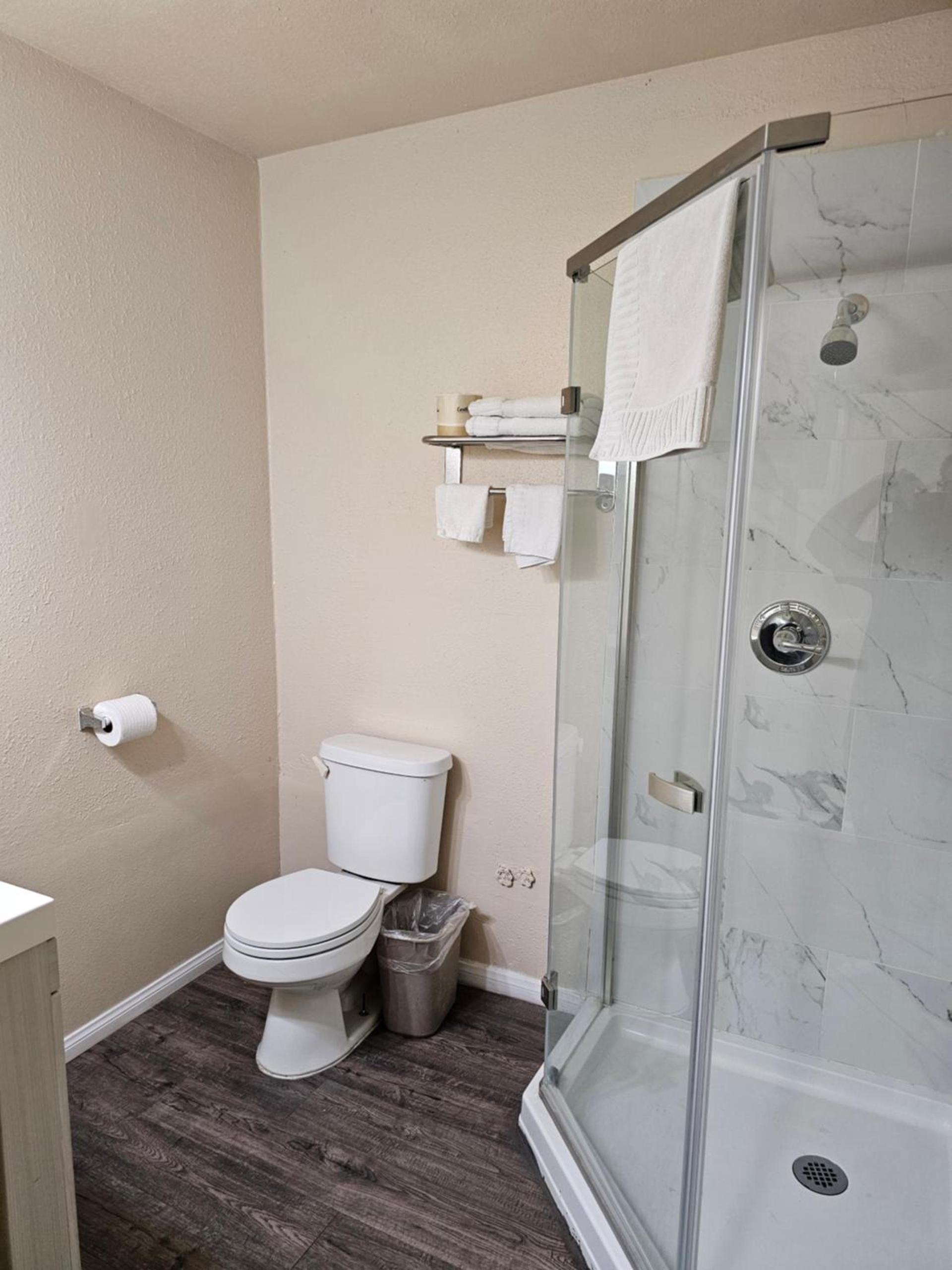 California Suites Motel photo 20