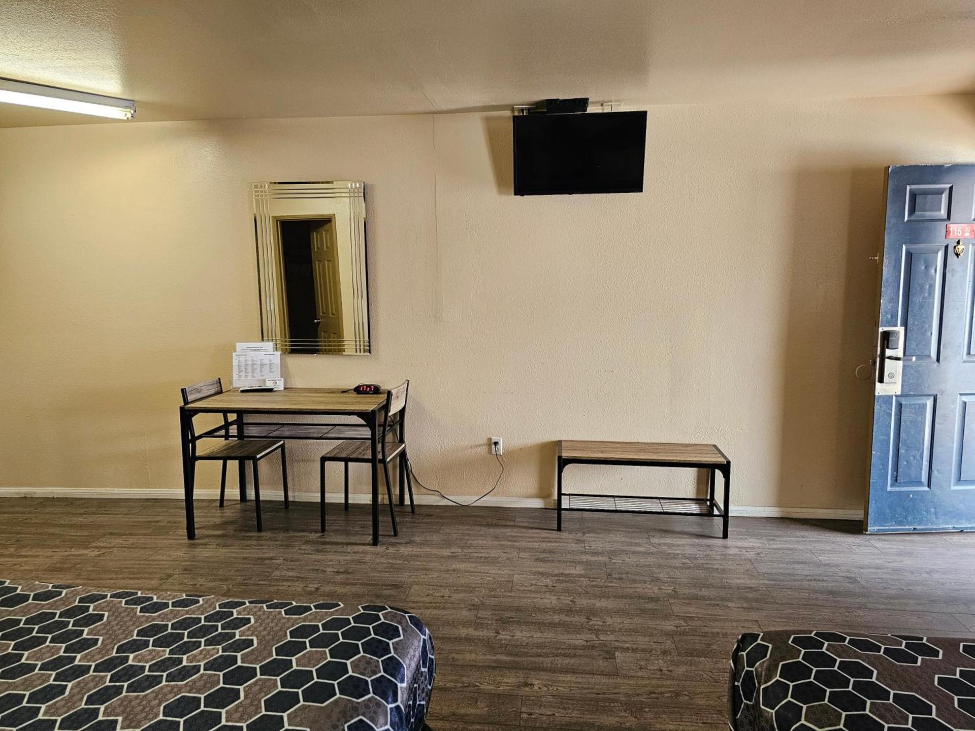 California Suites Motel photo 26