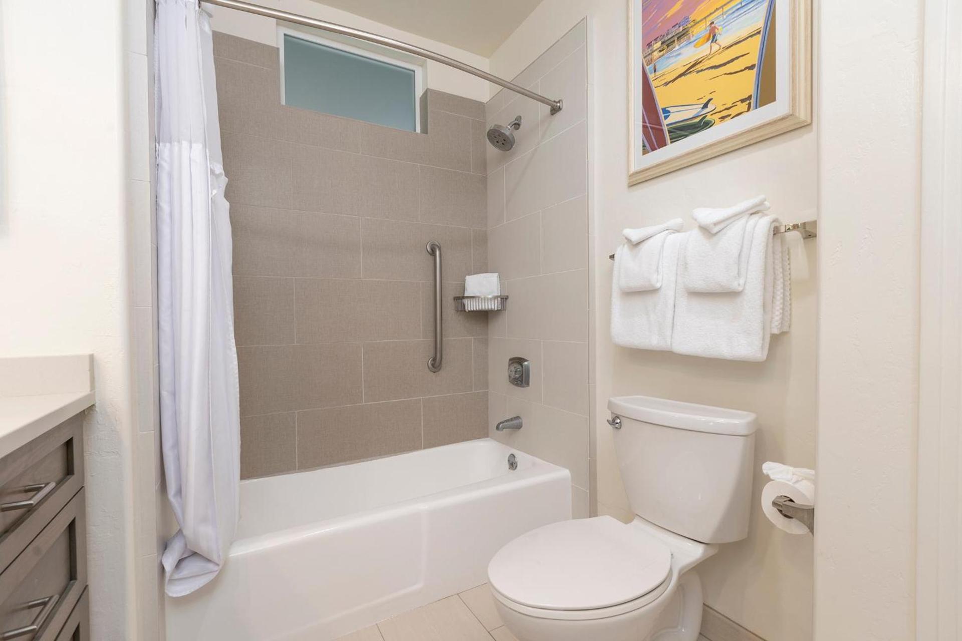 Wave Crest Resort photo 40