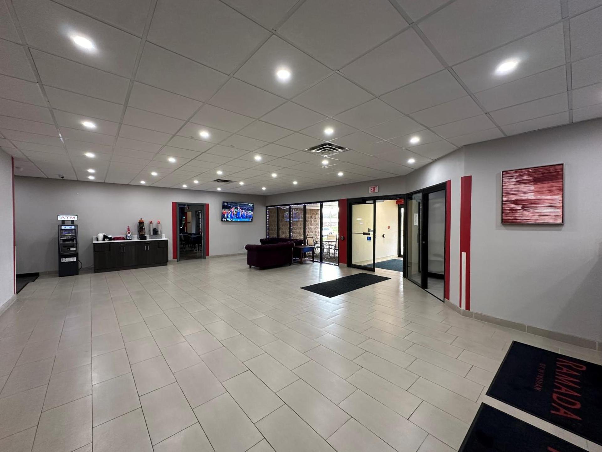 Ramada by Wyndham Waupaca photo 57